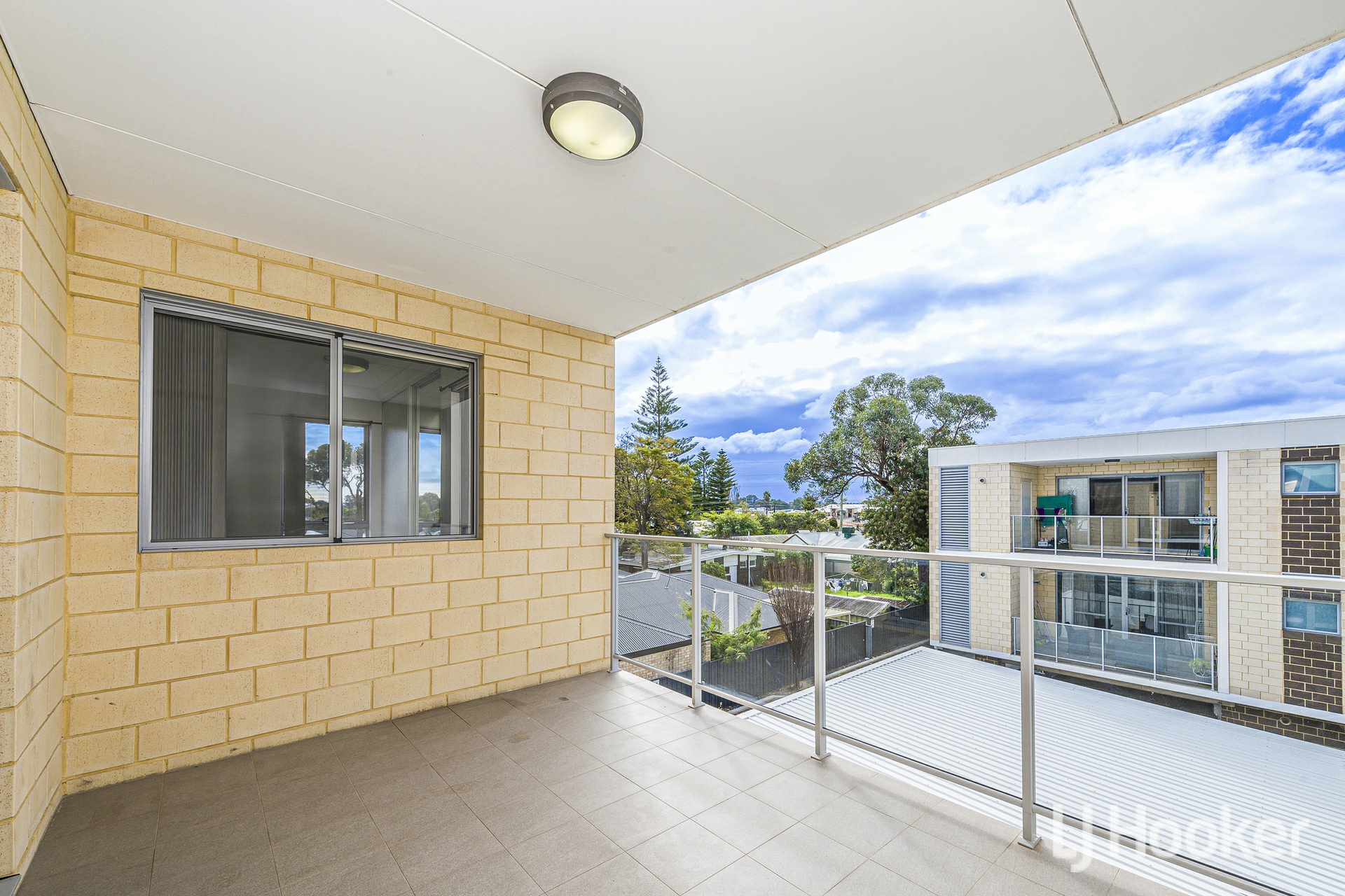 215/9 Central Terrace — photo 12 of 21