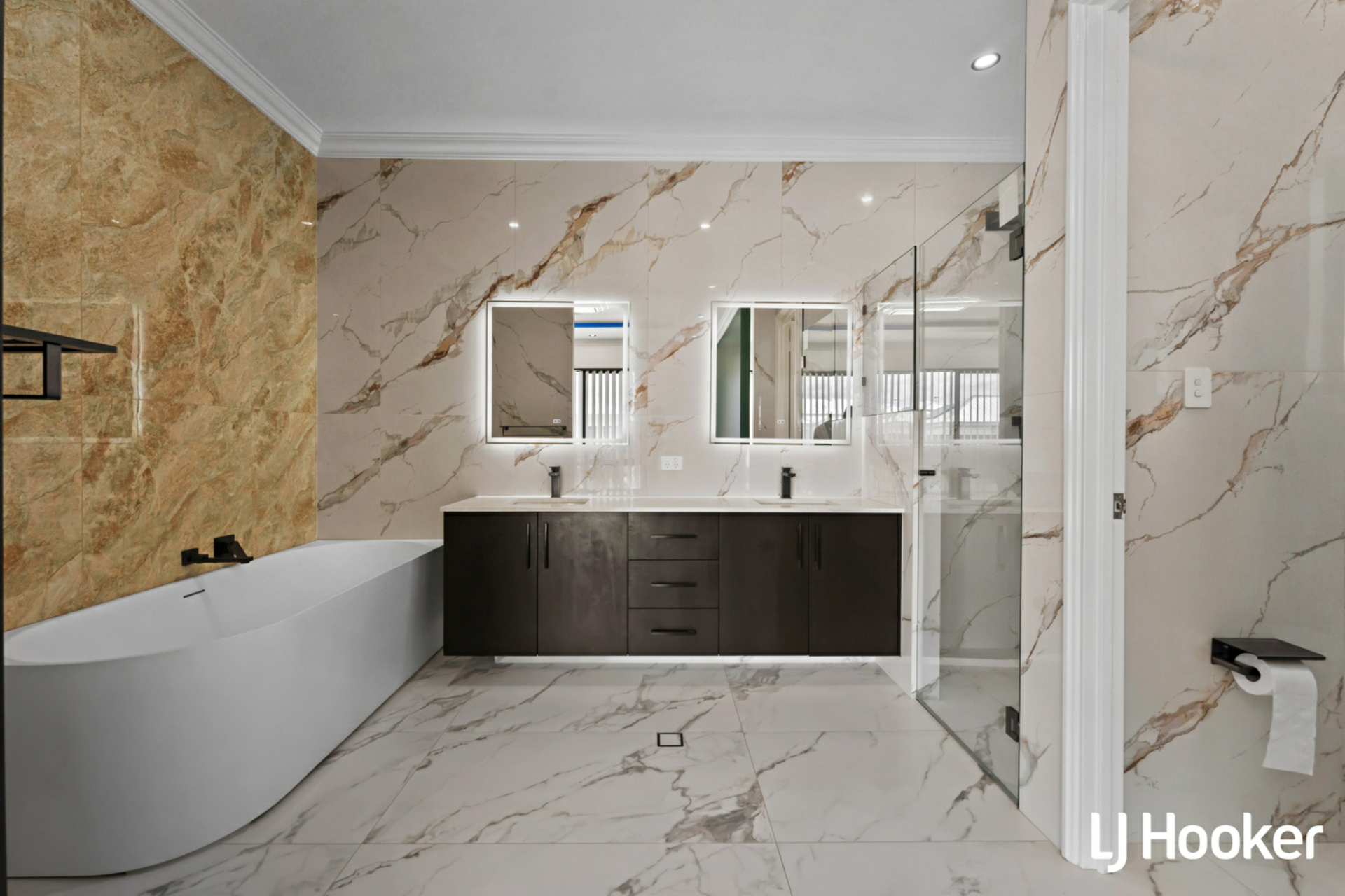 25 Norfolk Drive — photo 6 of 28