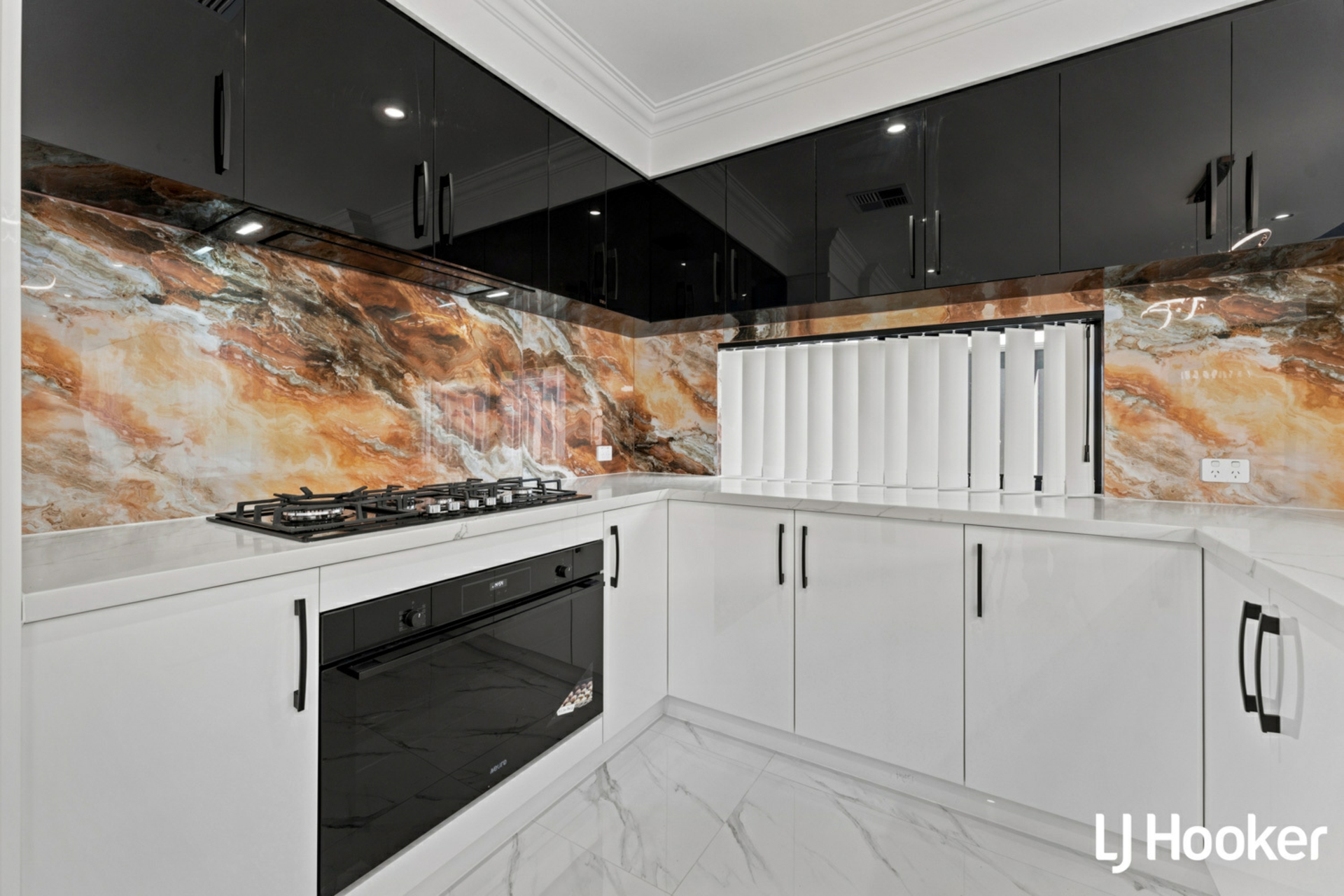 25 Norfolk Drive — photo 13 of 28