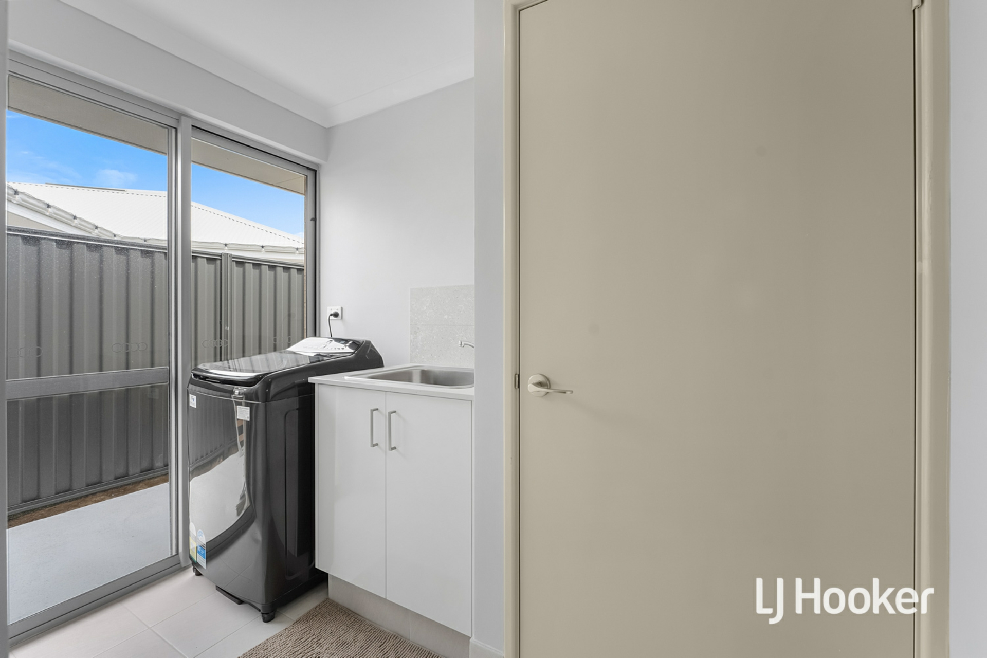 3 Upfield Street — photo 11 of 27
