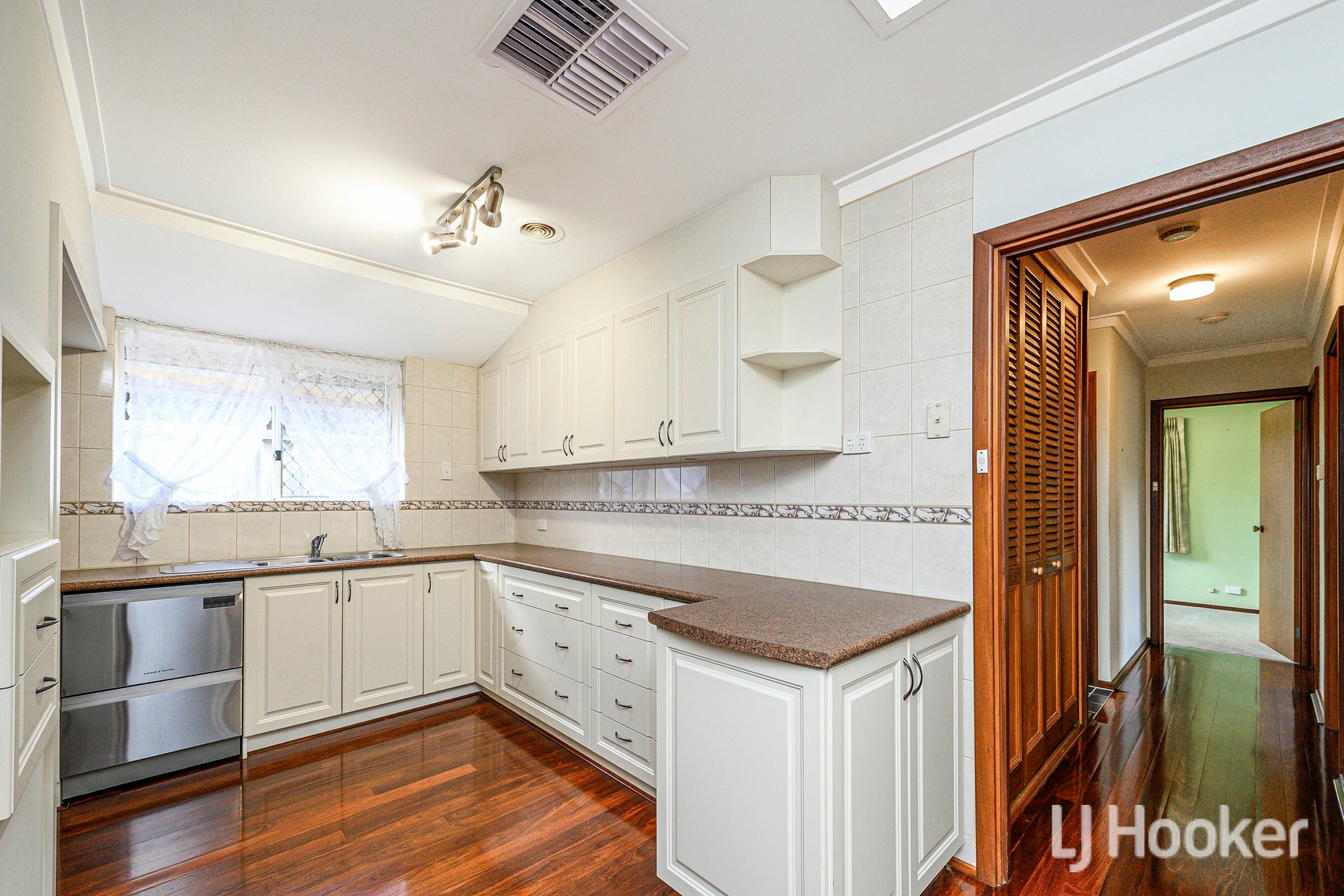 248 Vahland Avenue — photo 8 of 24