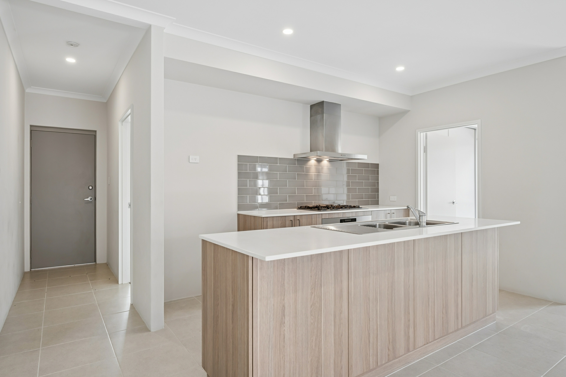 39B Martindale Avenue — photo 7 of 15