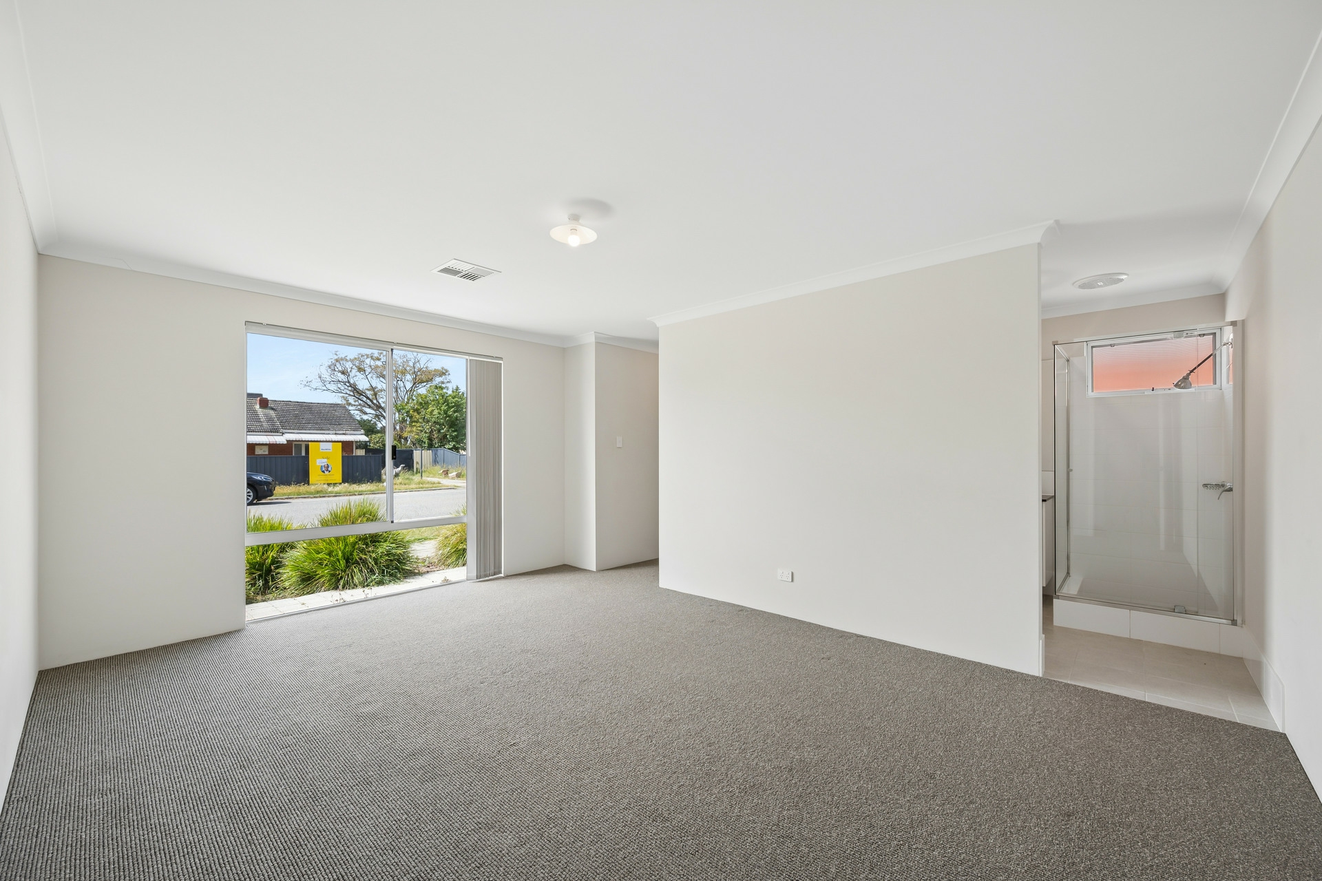 39B Martindale Avenue — photo 8 of 15