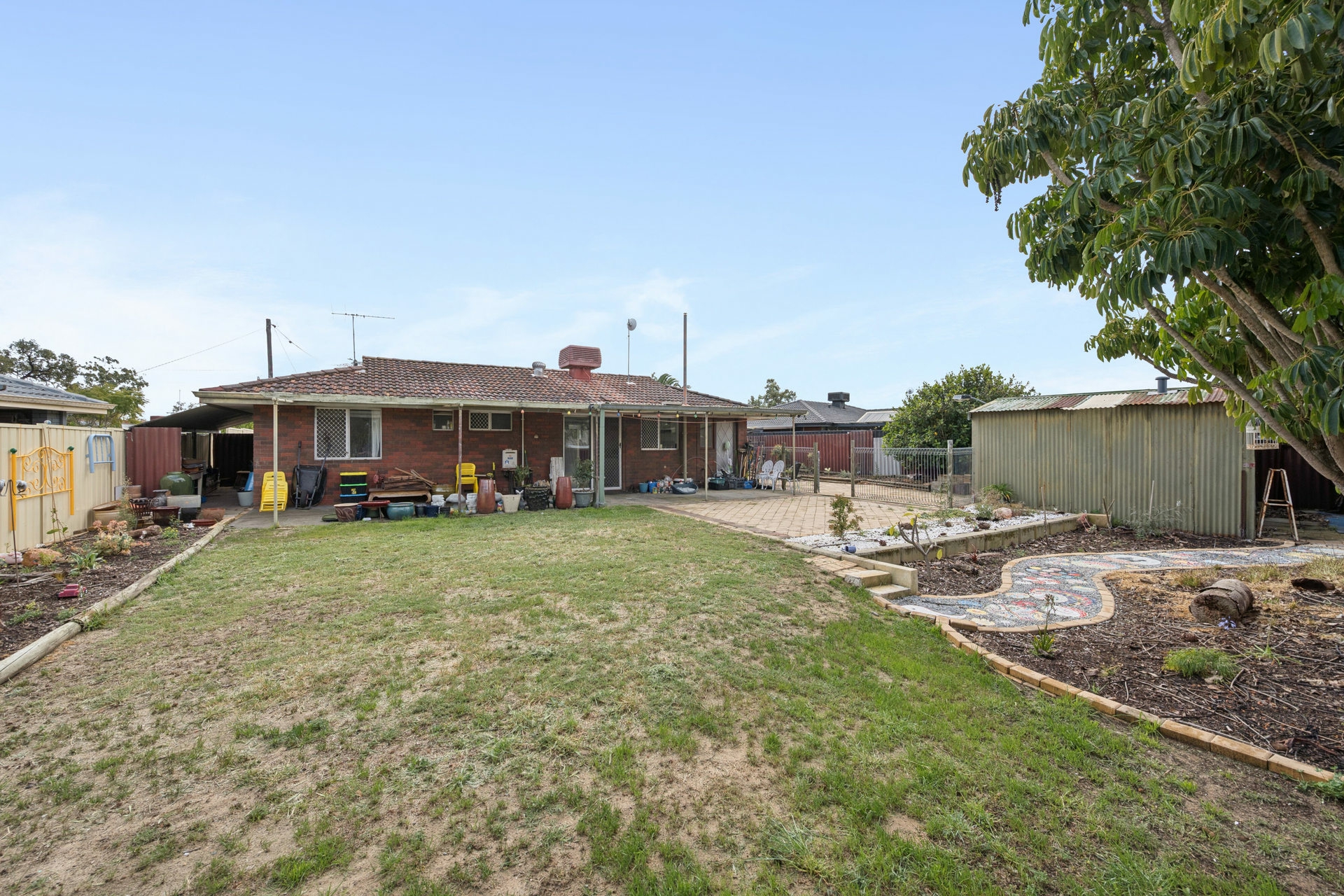 34 Lawrence Street — photo 13 of 17