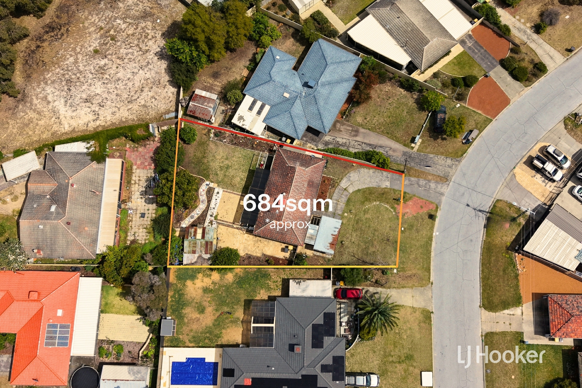 34 Lawrence Street — photo 15 of 17