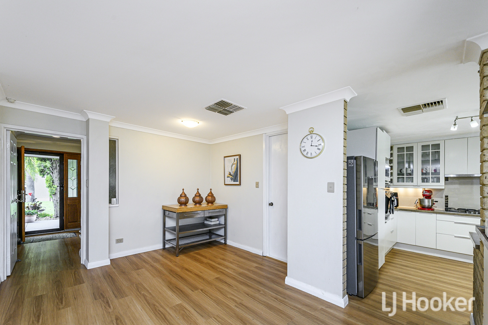 31 Knightsbridge Way — photo 11 of 30