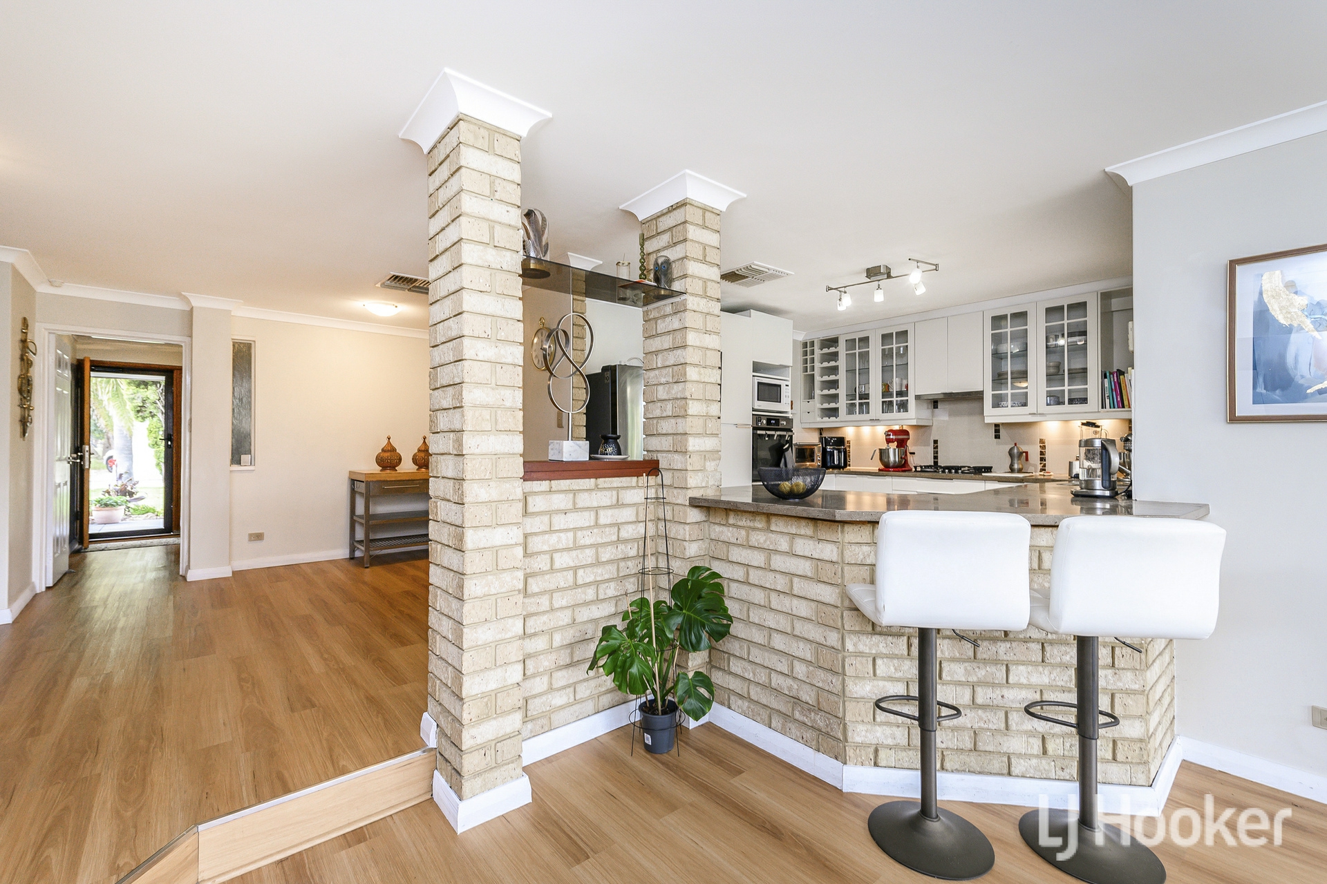 31 Knightsbridge Way — photo 12 of 30
