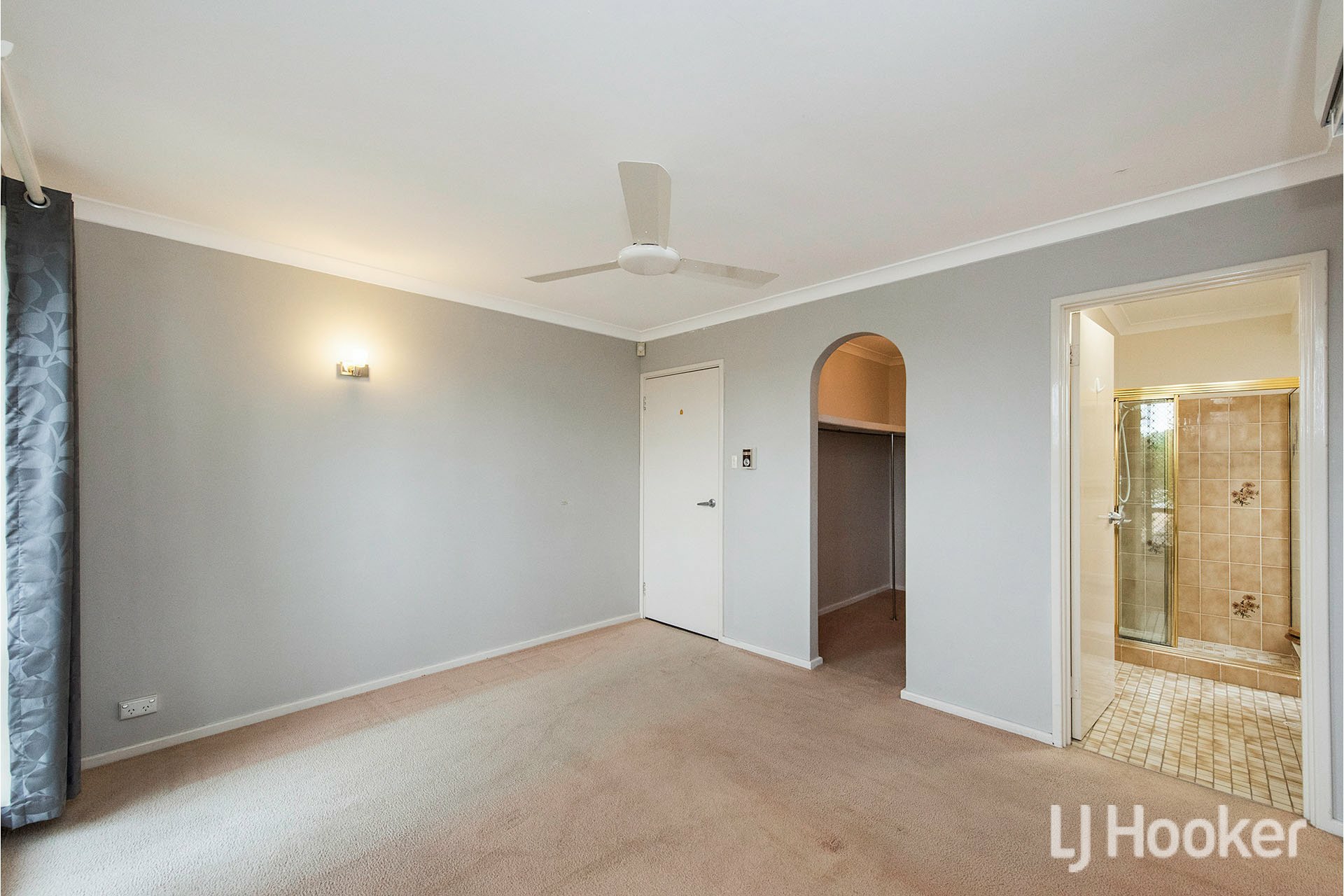 18 Camden Court — photo 11 of 28