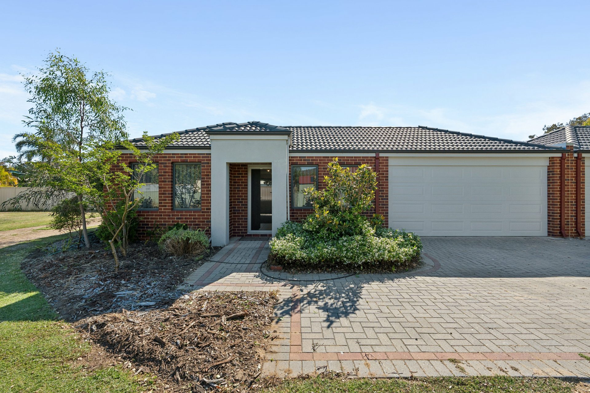 2/13 Manning Road — photo from LJ Hooker Thornlie | Canning Vale