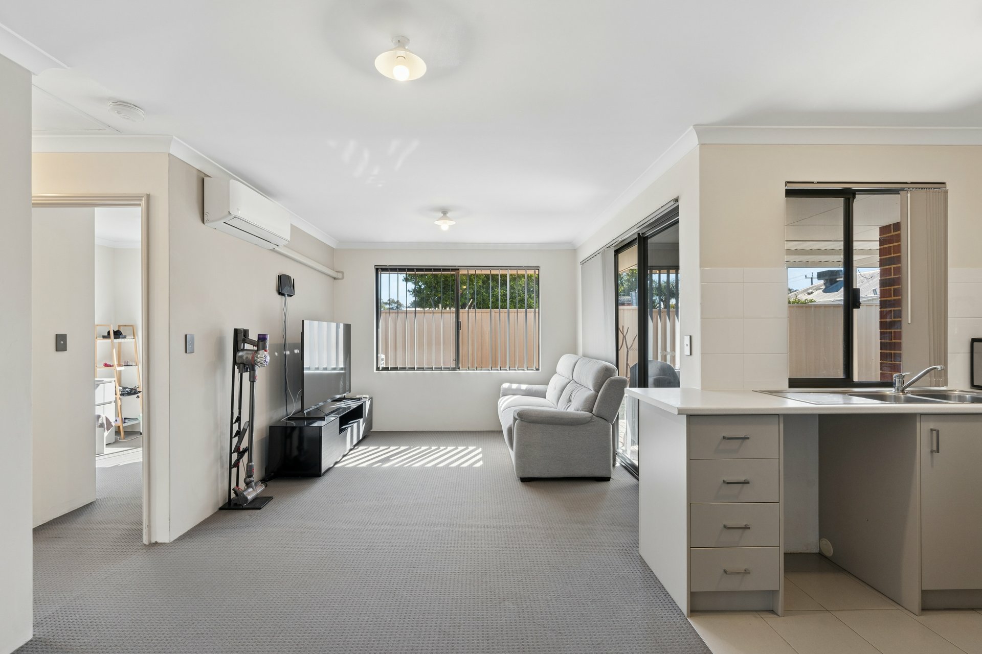 2/13 Manning Road — photo 5 of 14