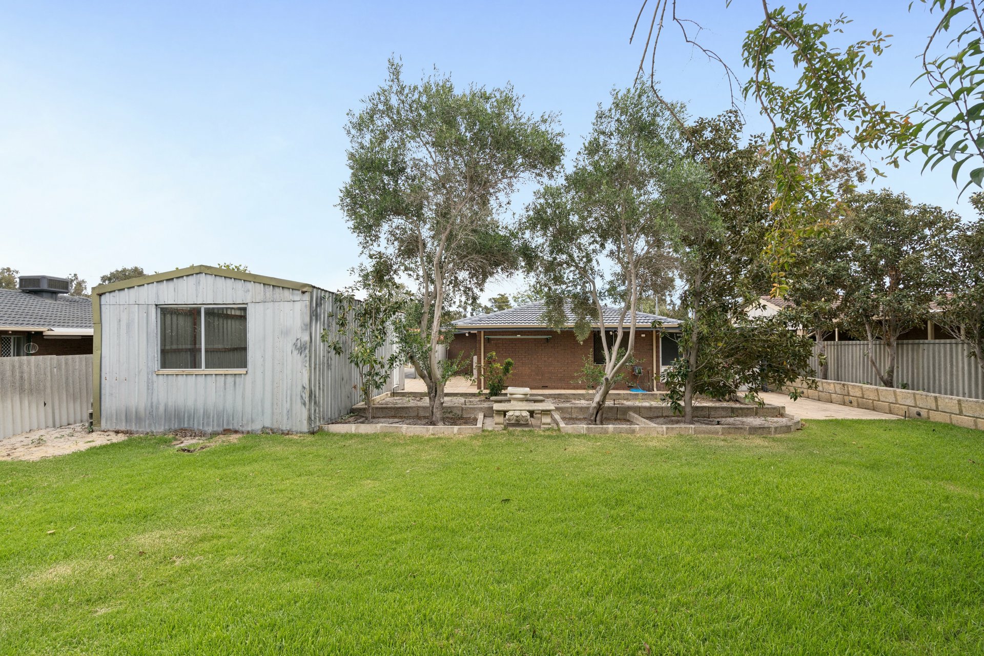 24 Downhill Way — photo 13 of 14