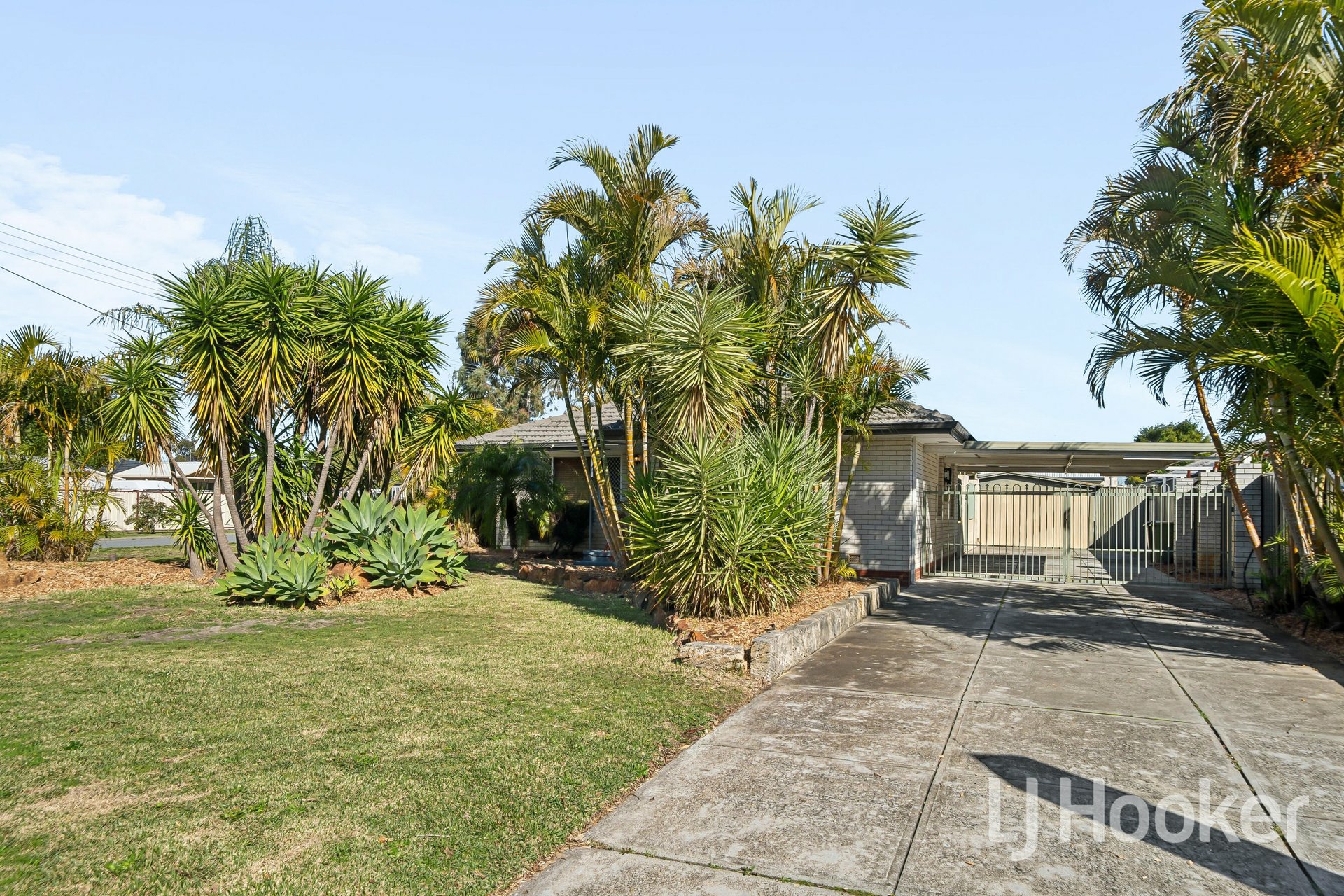 8 Norbury Way — photo from LJ Hooker Thornlie | Canning Vale