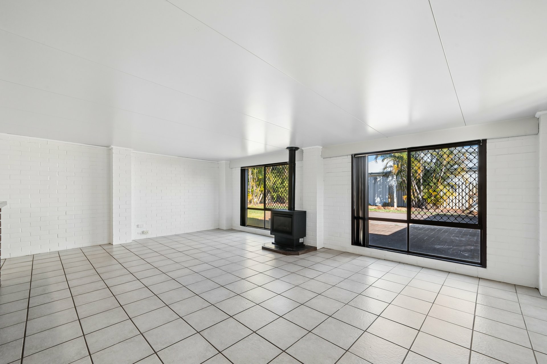 8 Norbury Way — photo 10 of 25