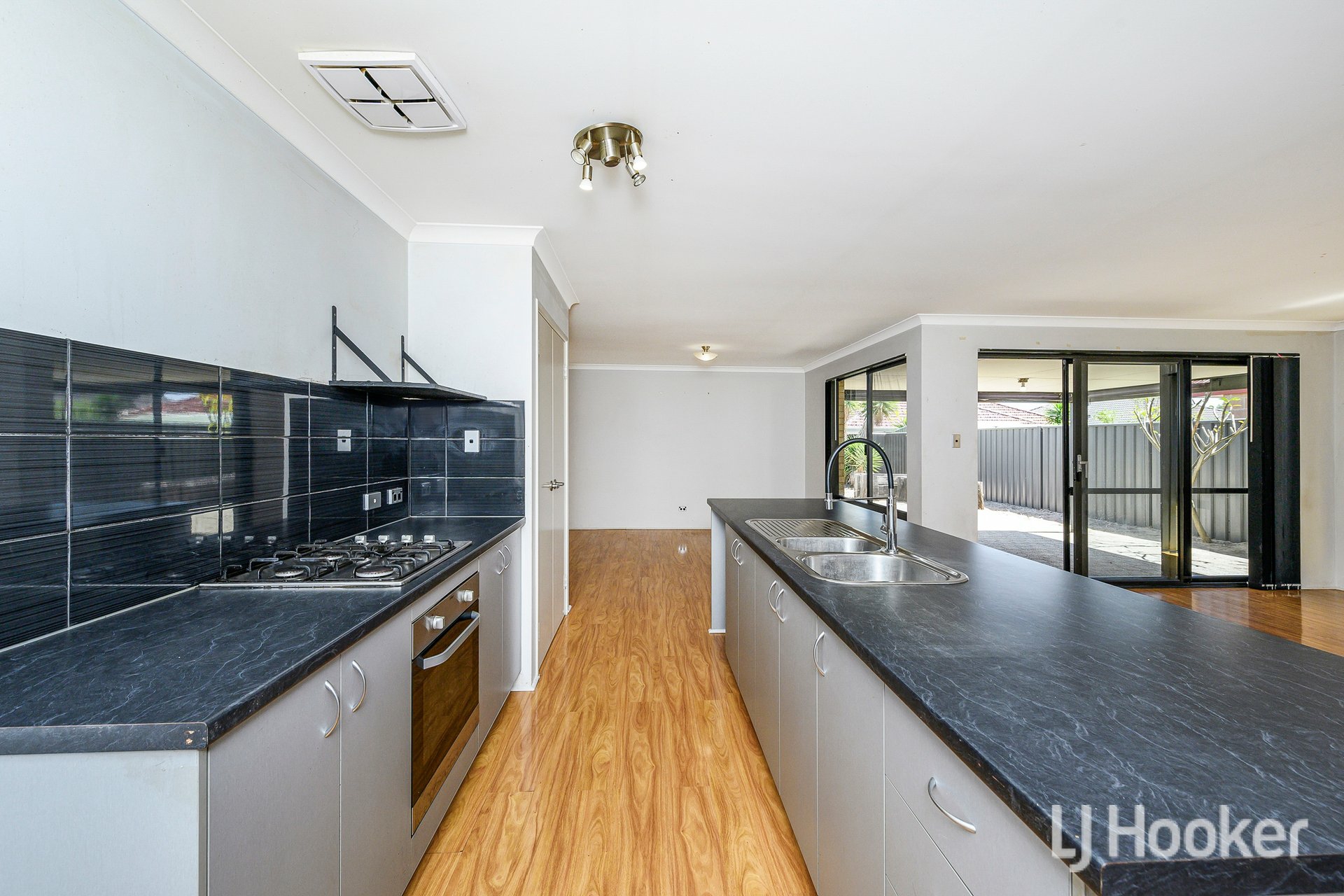 10 Beukers Way — photo 5 of 30