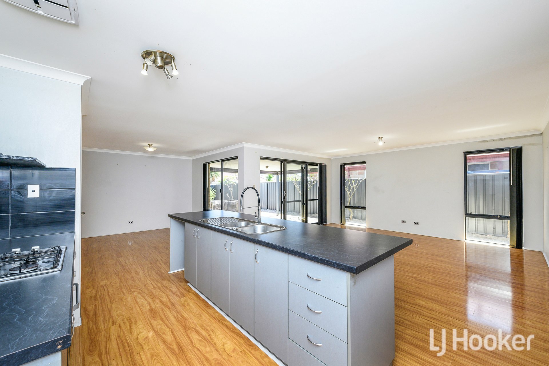10 Beukers Way — photo 7 of 30