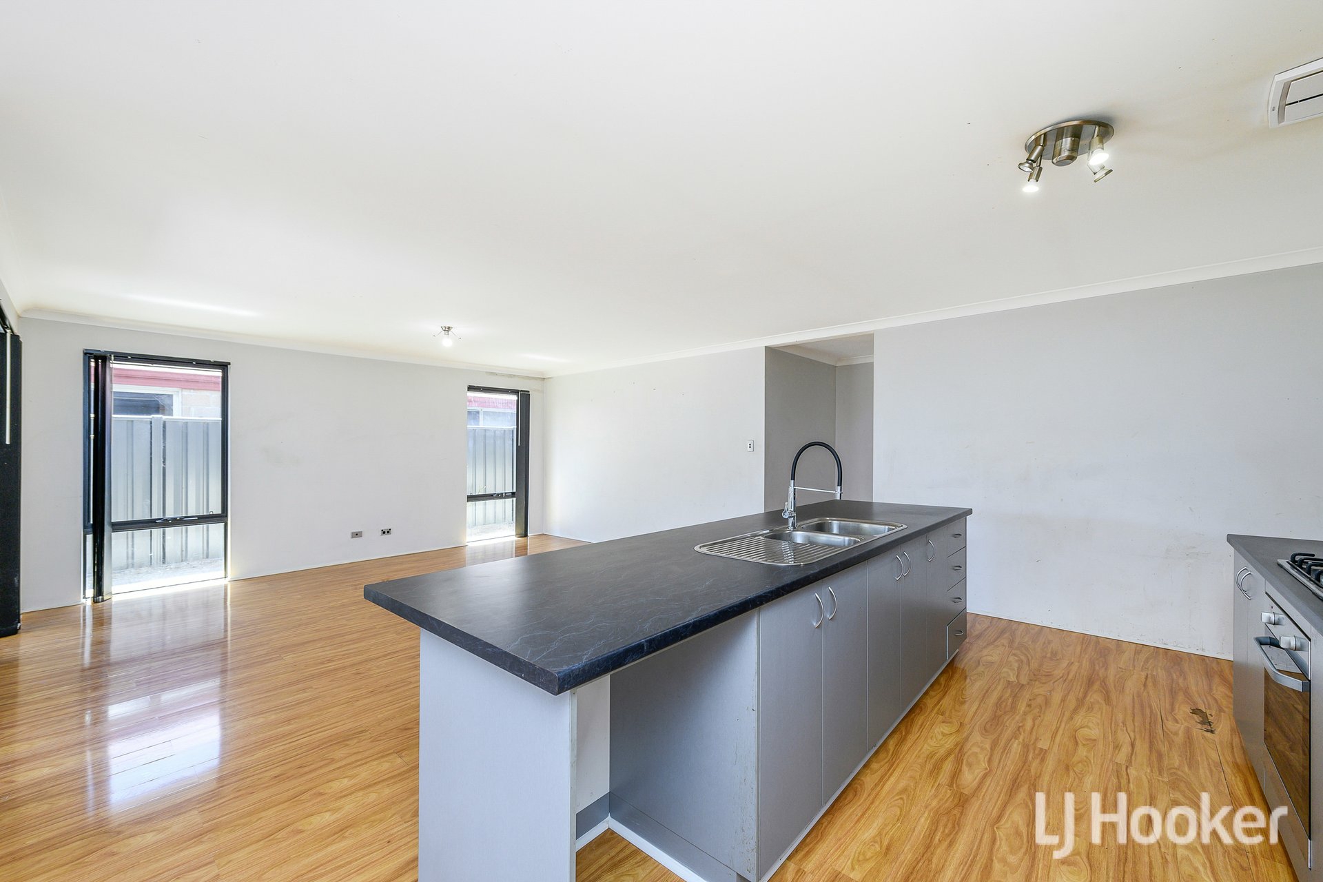 10 Beukers Way — photo 9 of 30