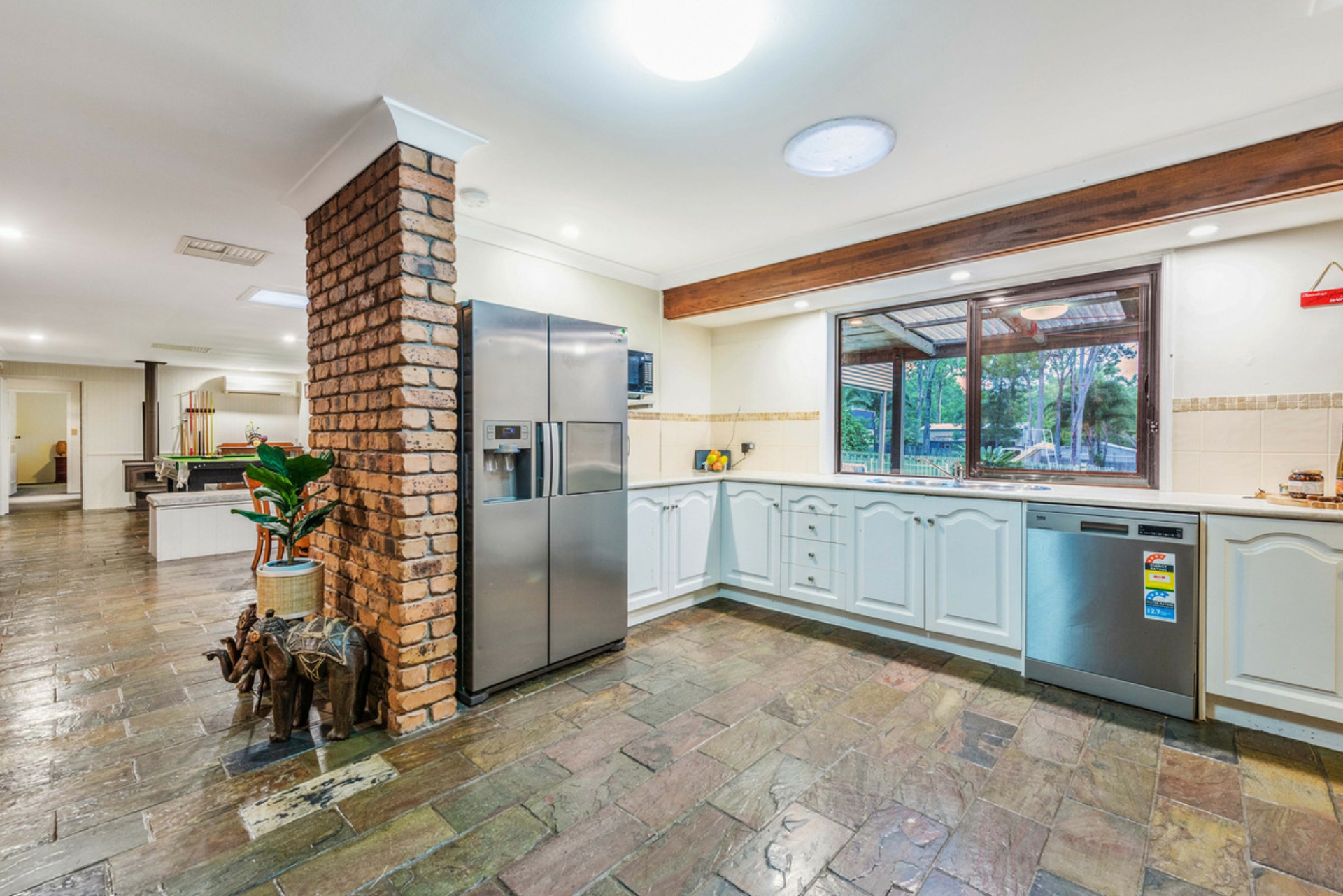 18 Vaughan Drive, ORMEAU
