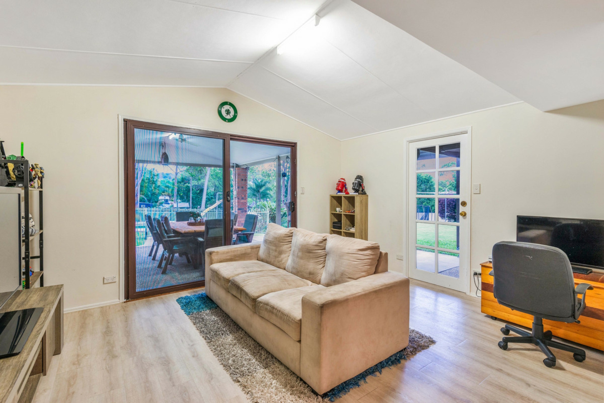 18 Vaughan Drive, ORMEAU