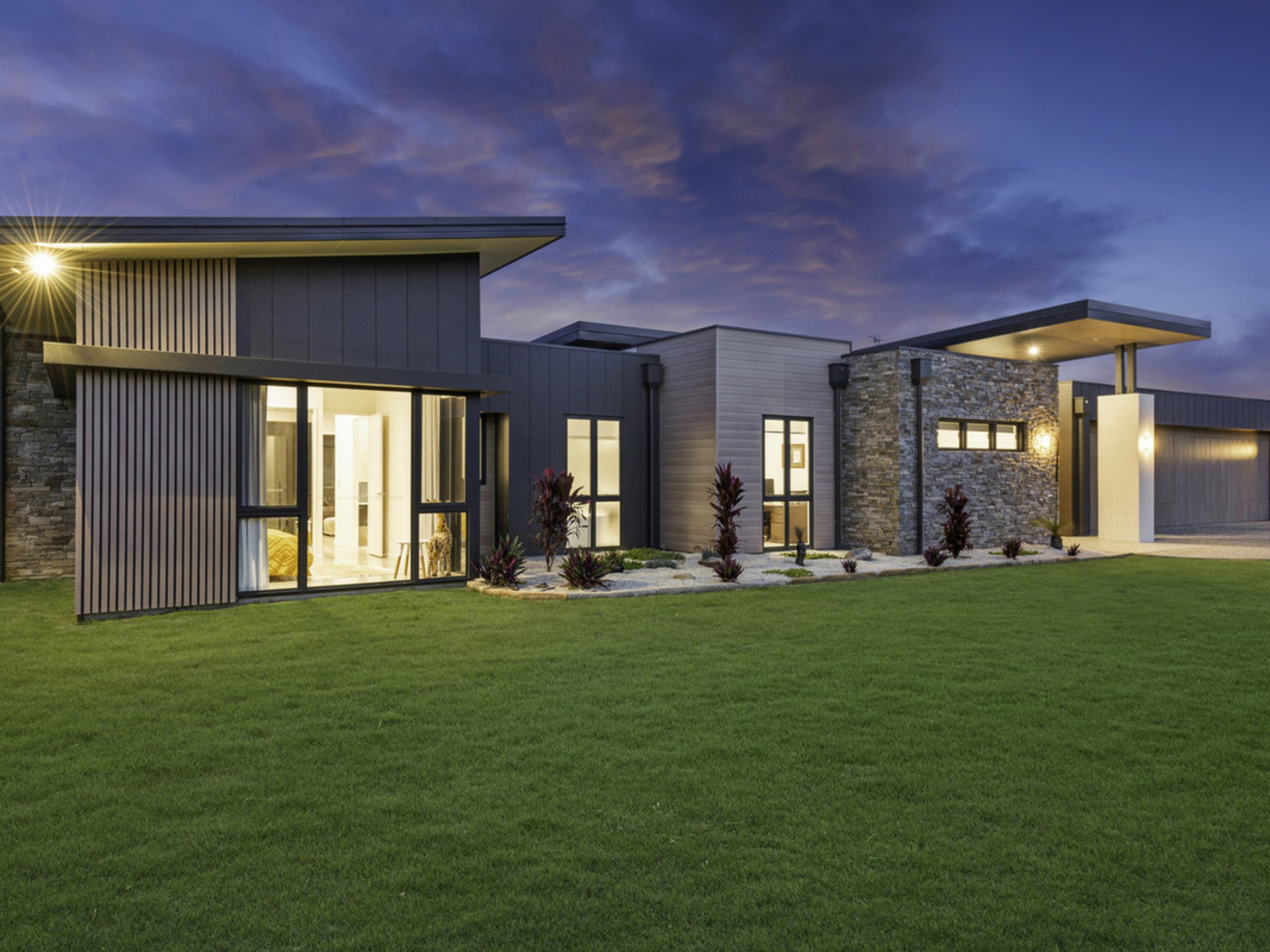 42 Montego Hills Drive, KINGSHOLME