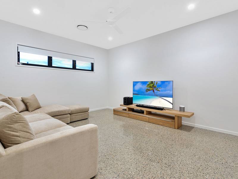 42 Montego Hills Drive, KINGSHOLME