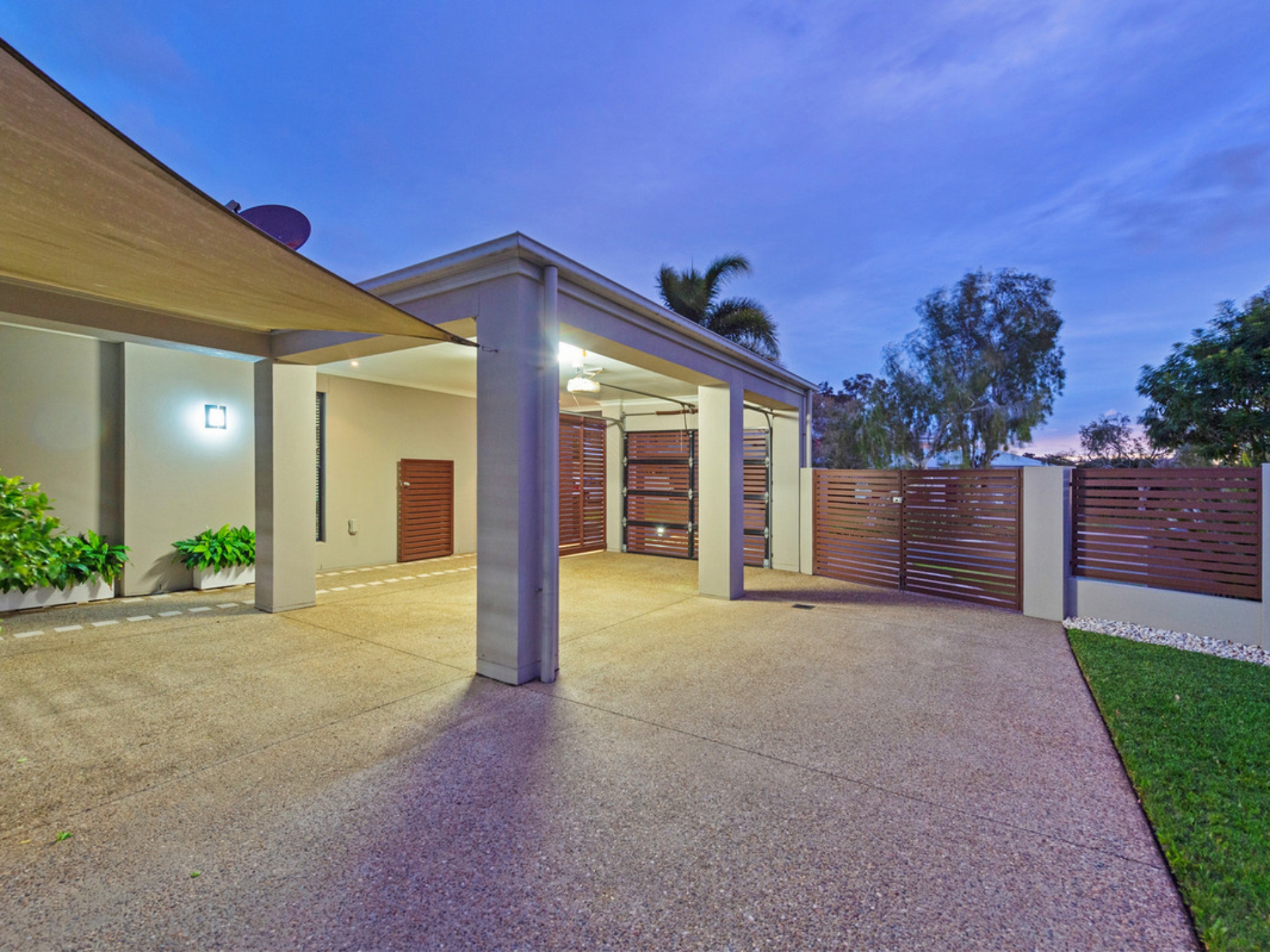 24 Brindabella Close, COOMERA WATERS