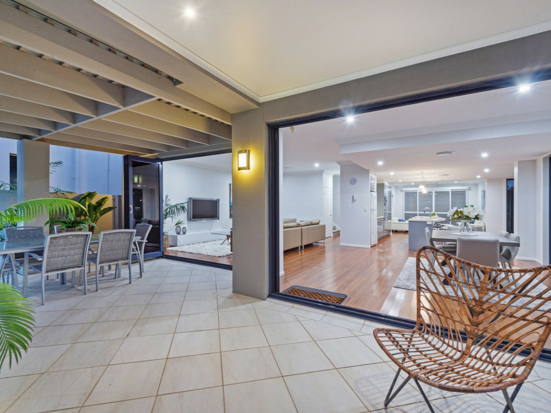 24 Brindabella Close, COOMERA WATERS