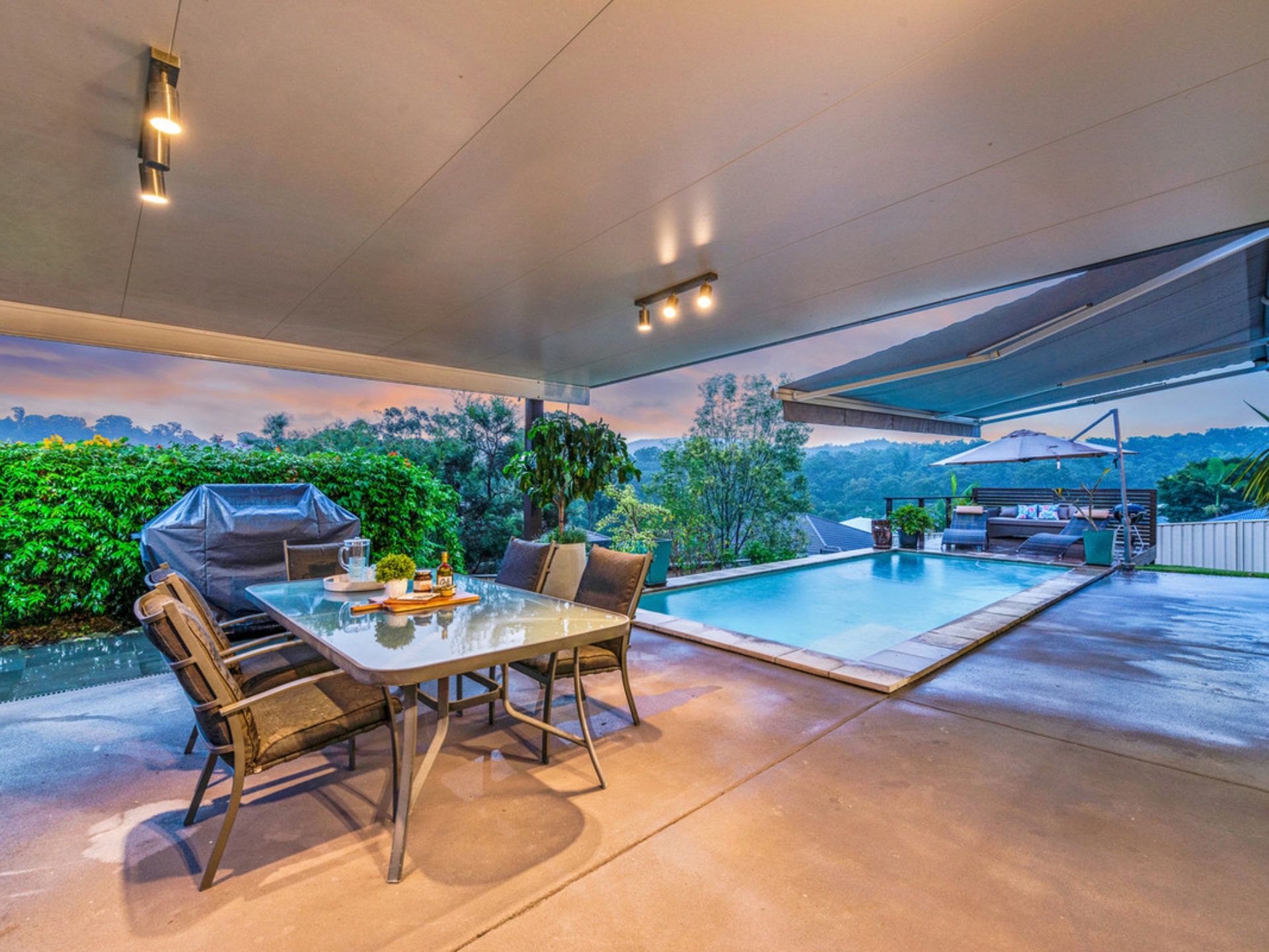 57 Sir Charles Holm Drive, ORMEAU HILLS