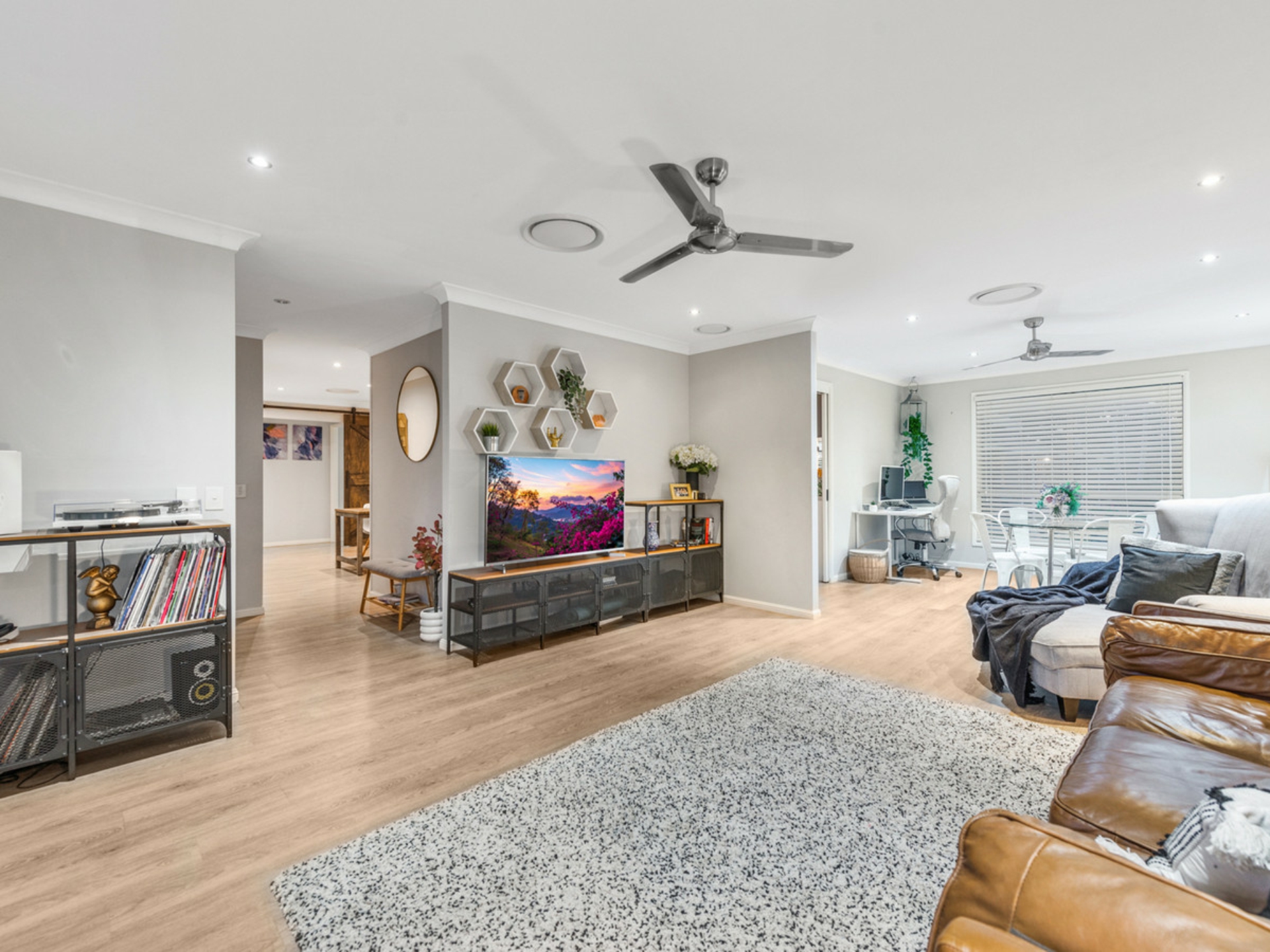 3 Phipps Place, ORMEAU