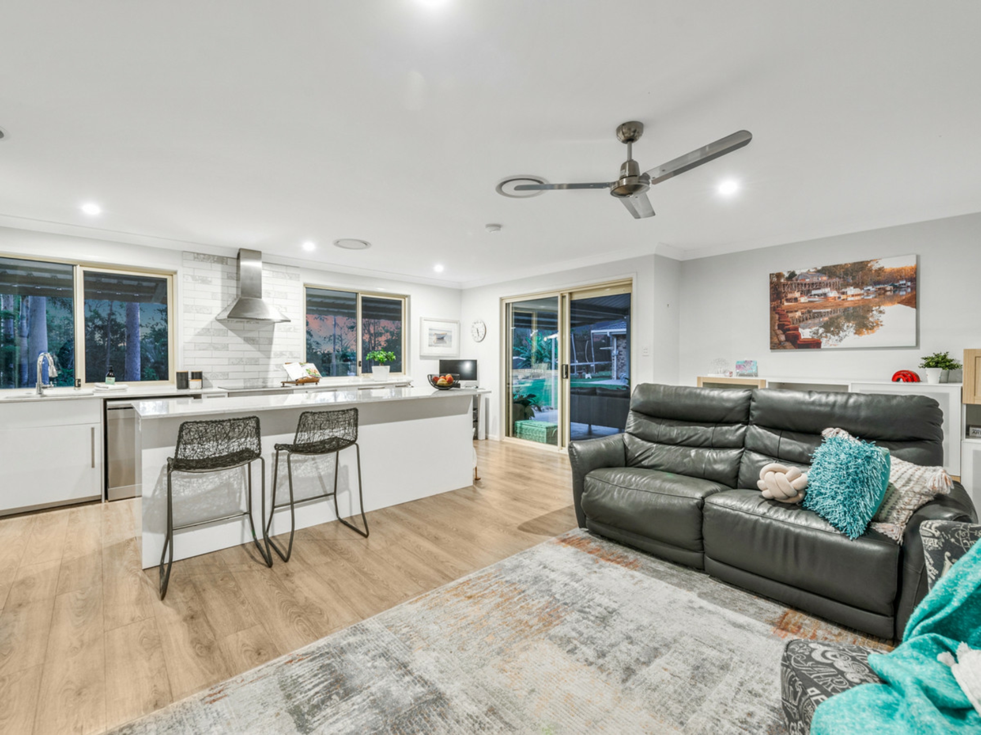 3 Phipps Place, ORMEAU