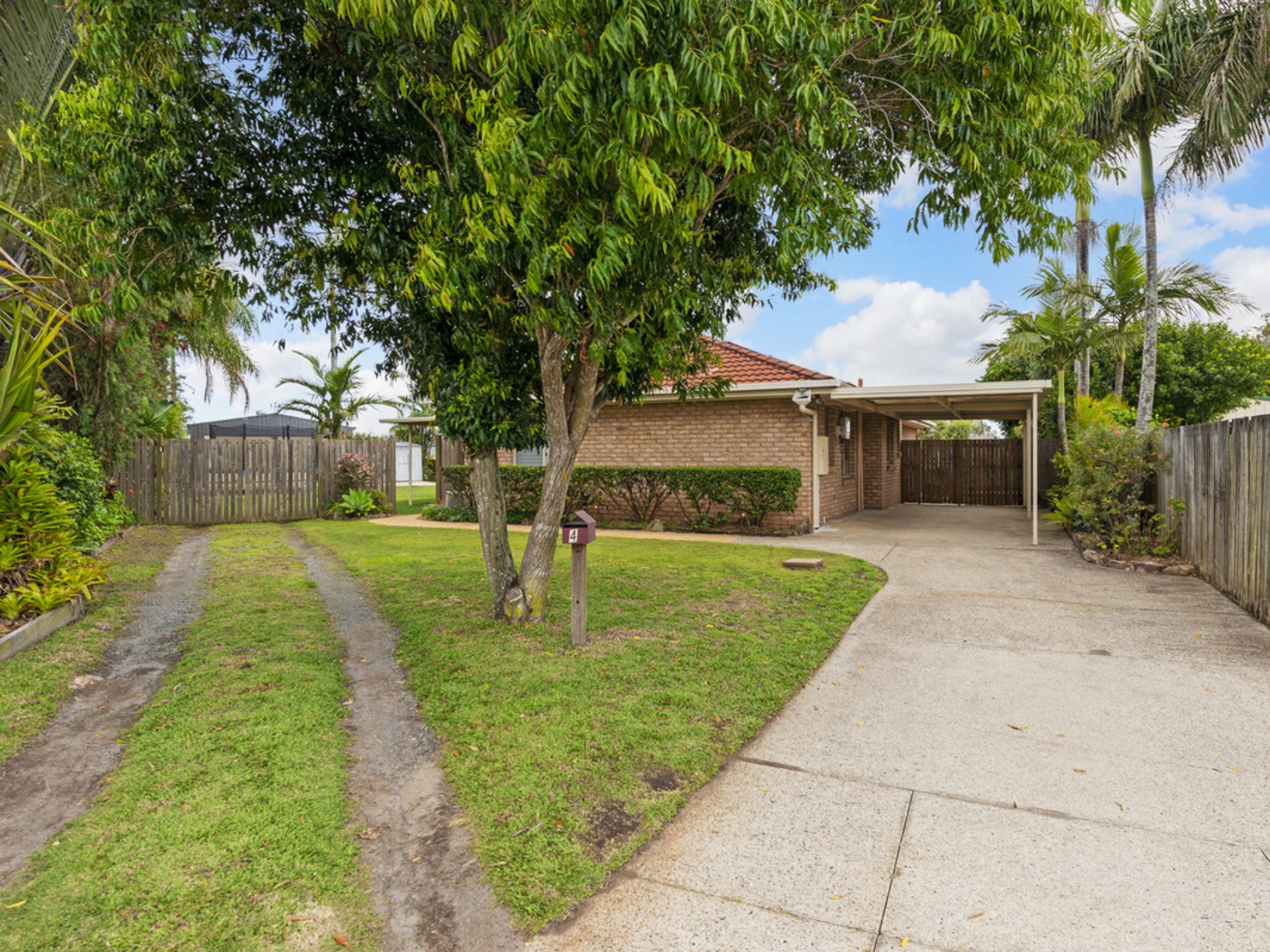 4 Pandanus Place, STEIGLITZ