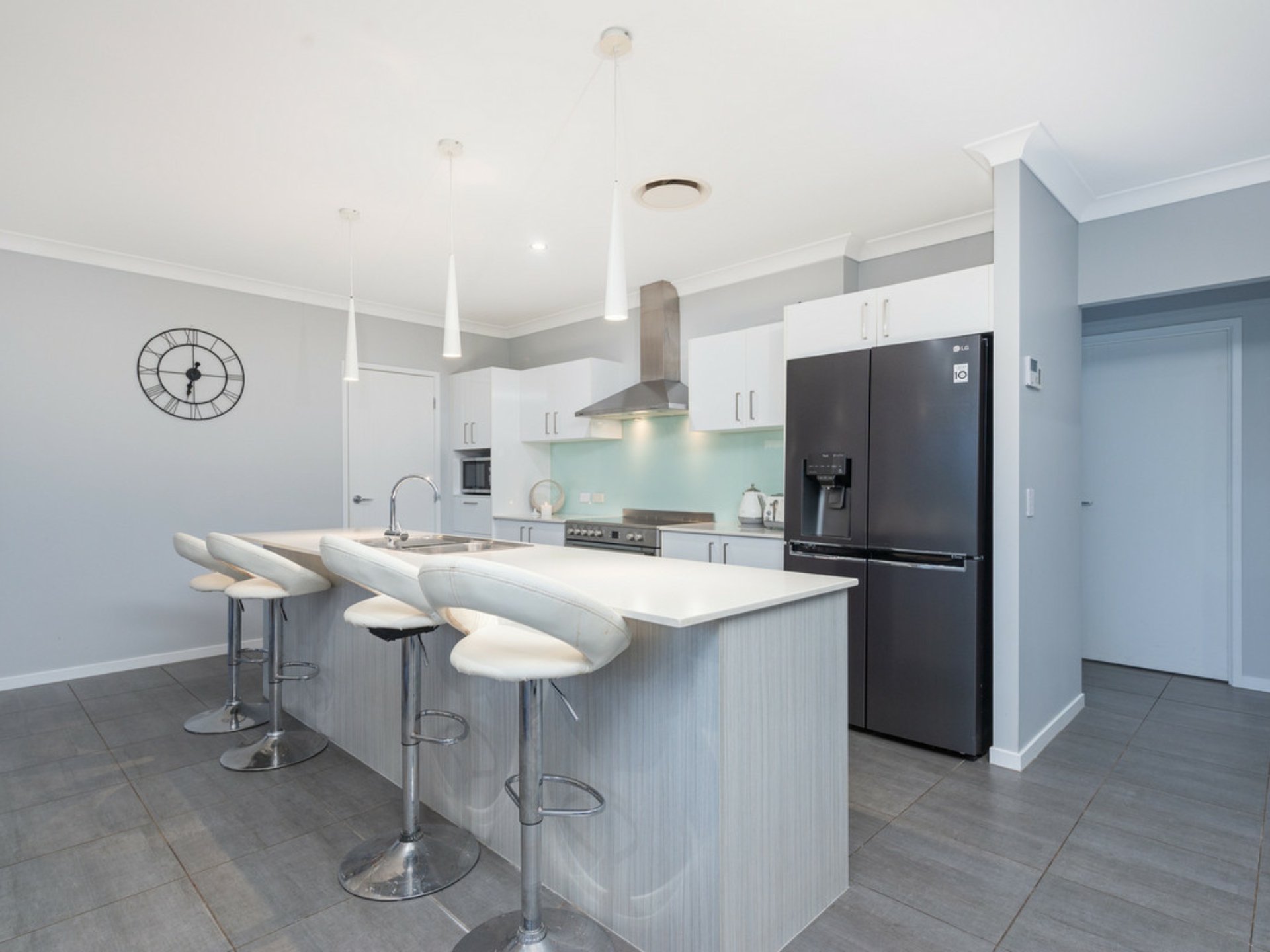 28 Meander Court, ORMEAU HILLS