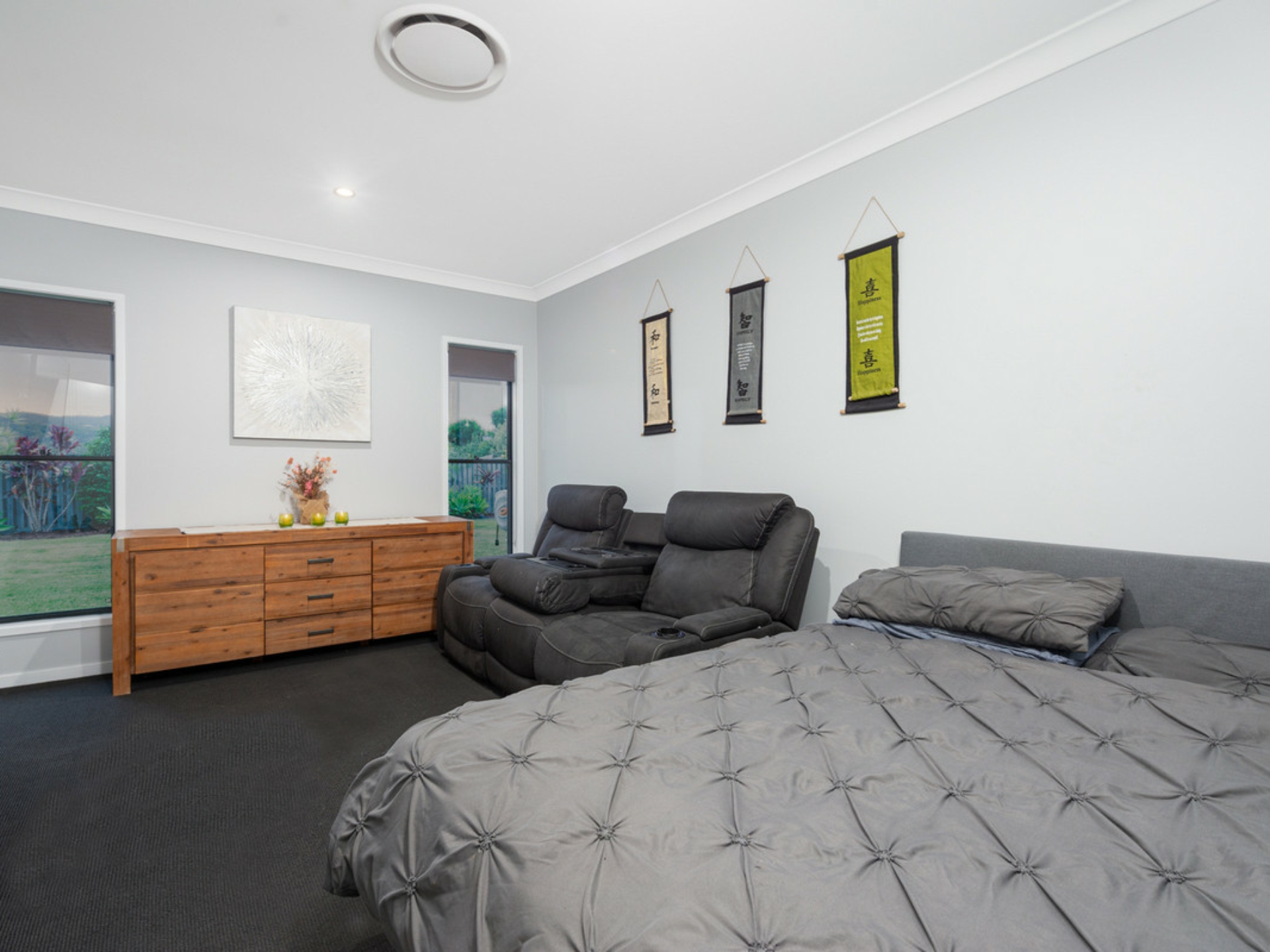 28 Meander Court, ORMEAU HILLS