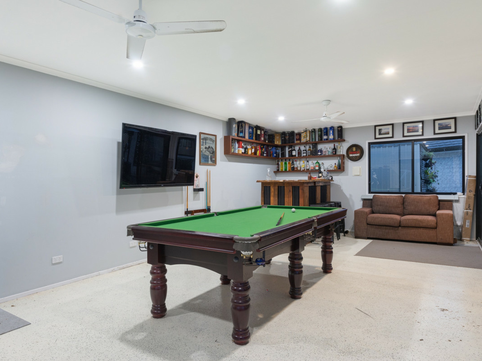 28 Meander Court, ORMEAU HILLS