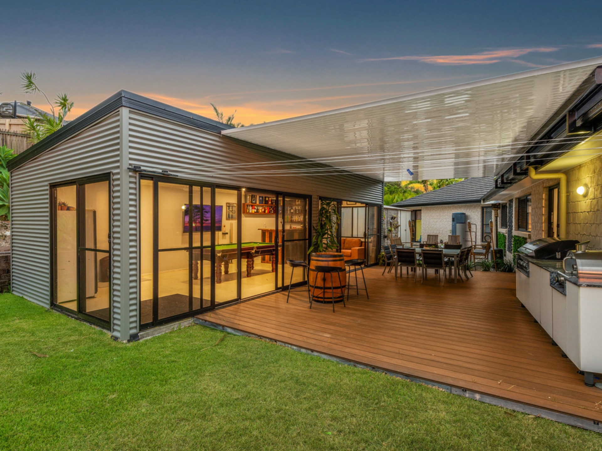 28 Meander Court, ORMEAU HILLS
