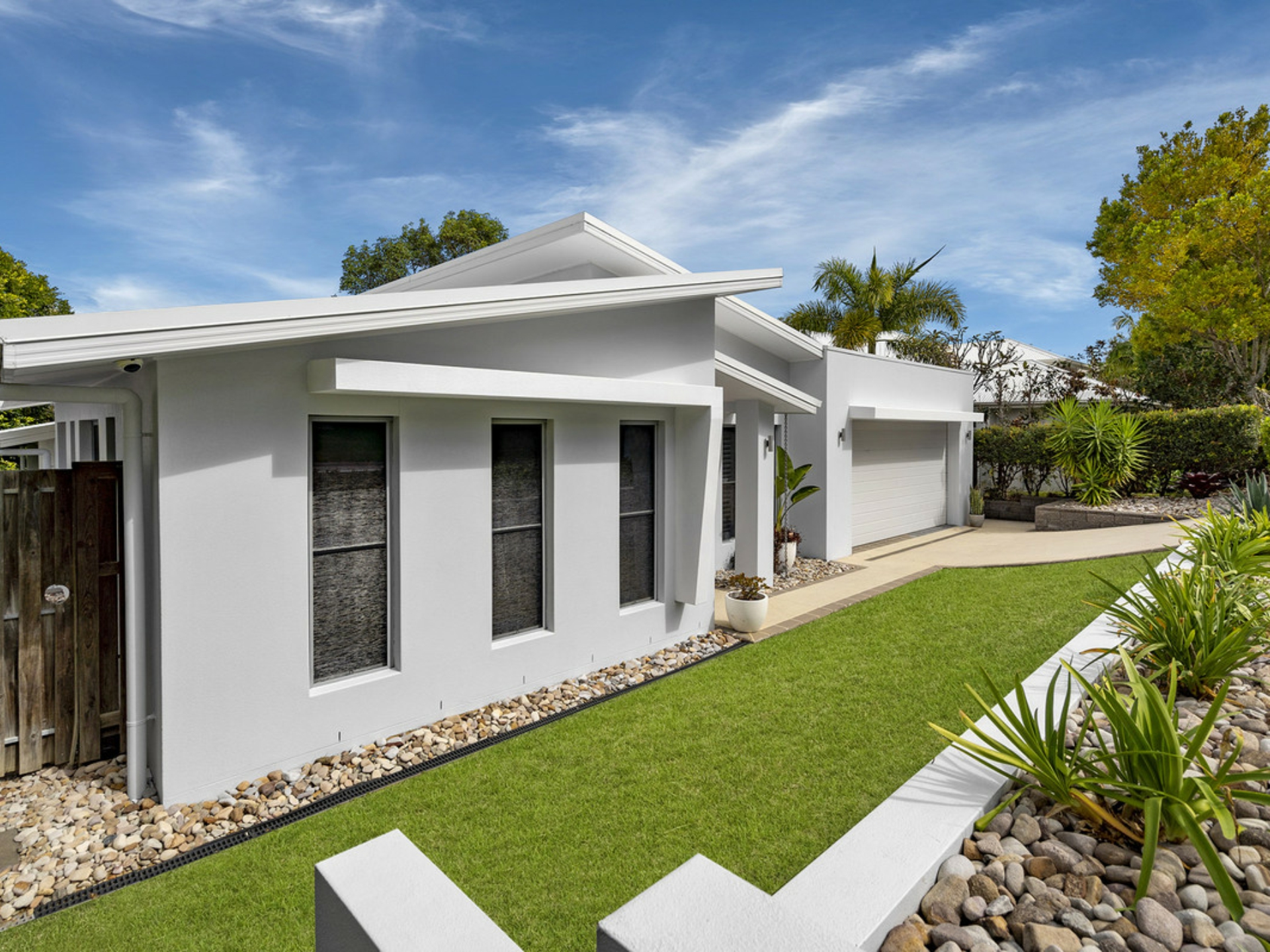 43 Village High Crescent, COOMERA WATERS