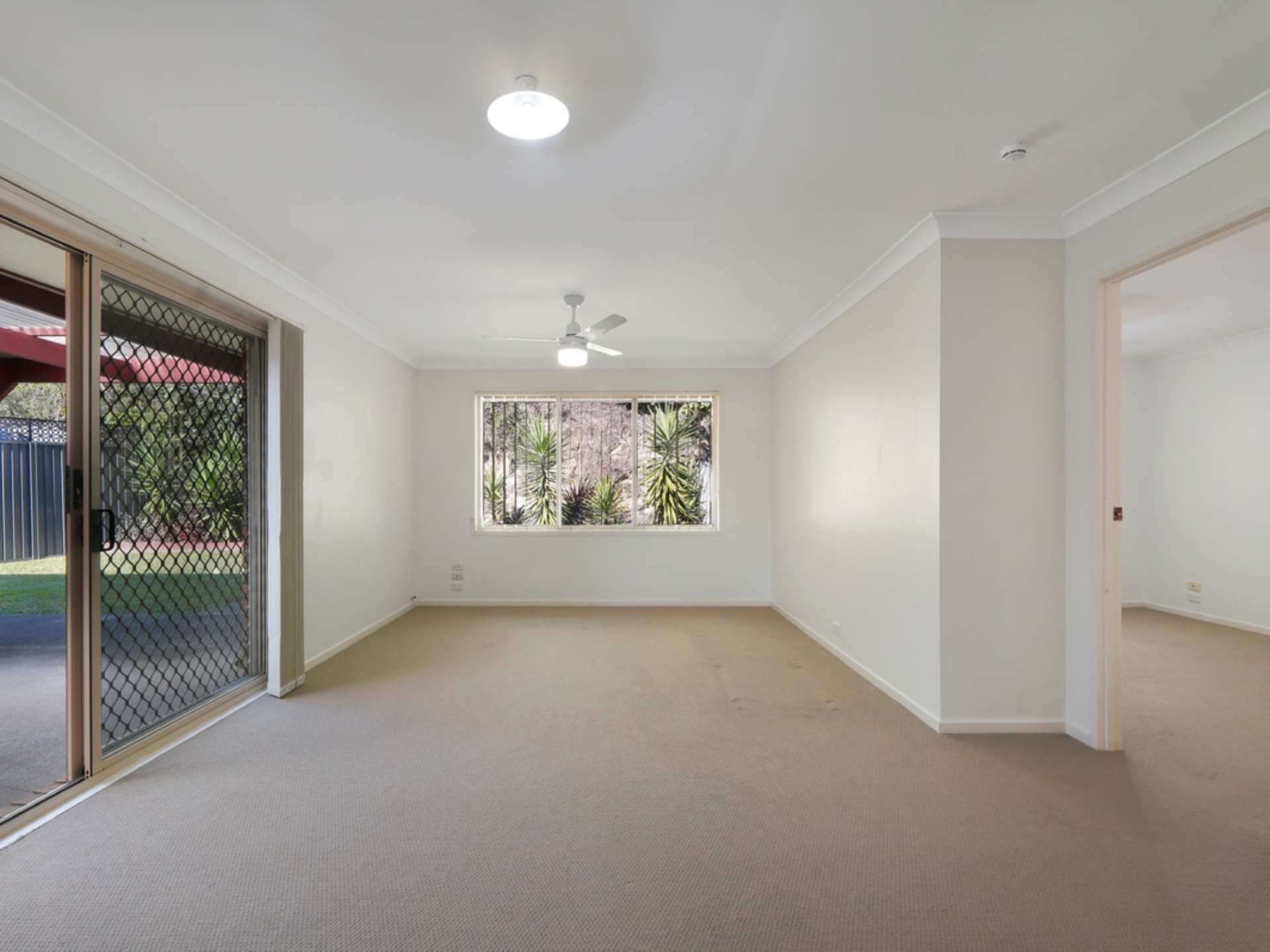 14 Winslow Court, OXENFORD