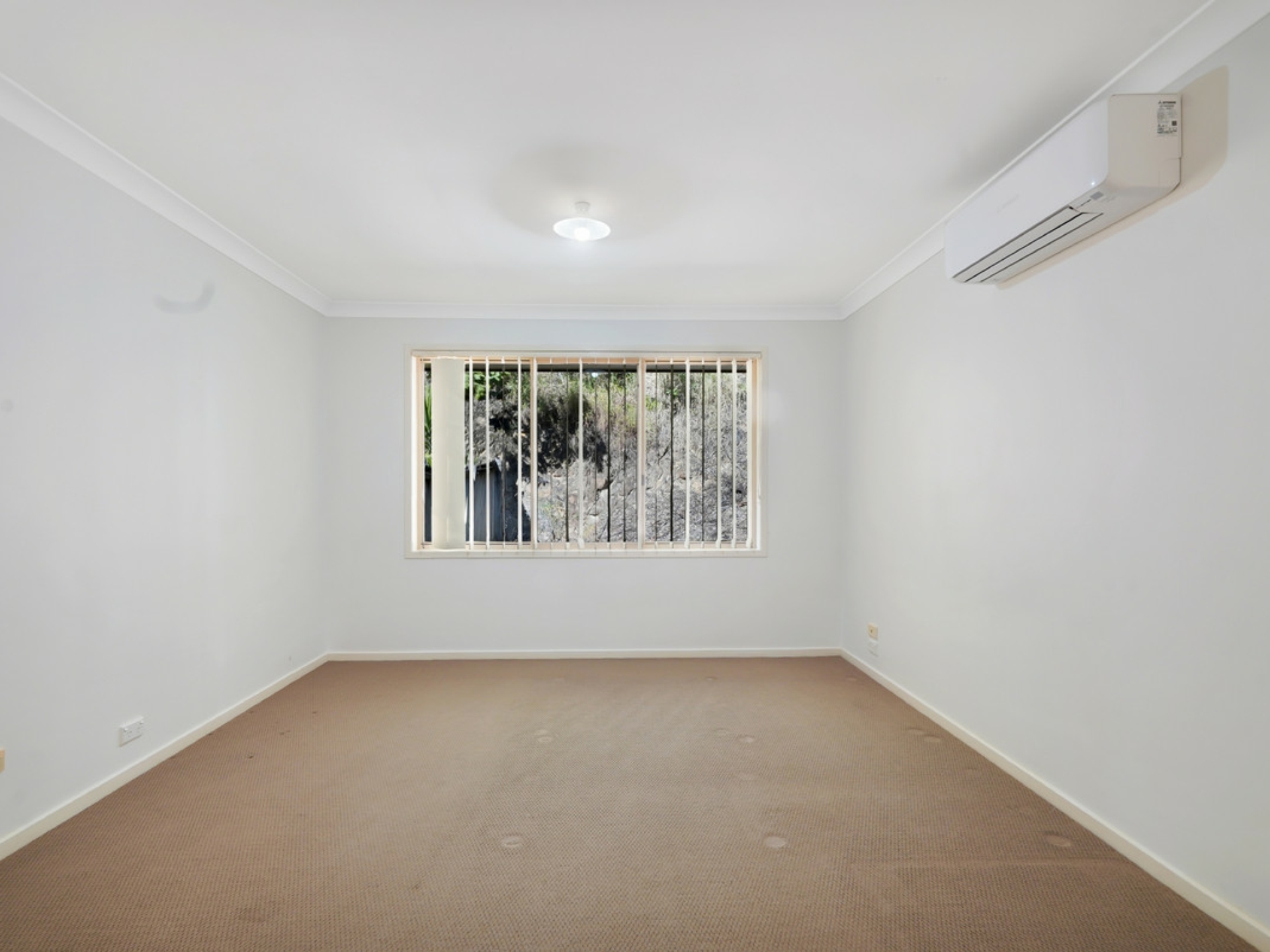 14 Winslow Court, OXENFORD