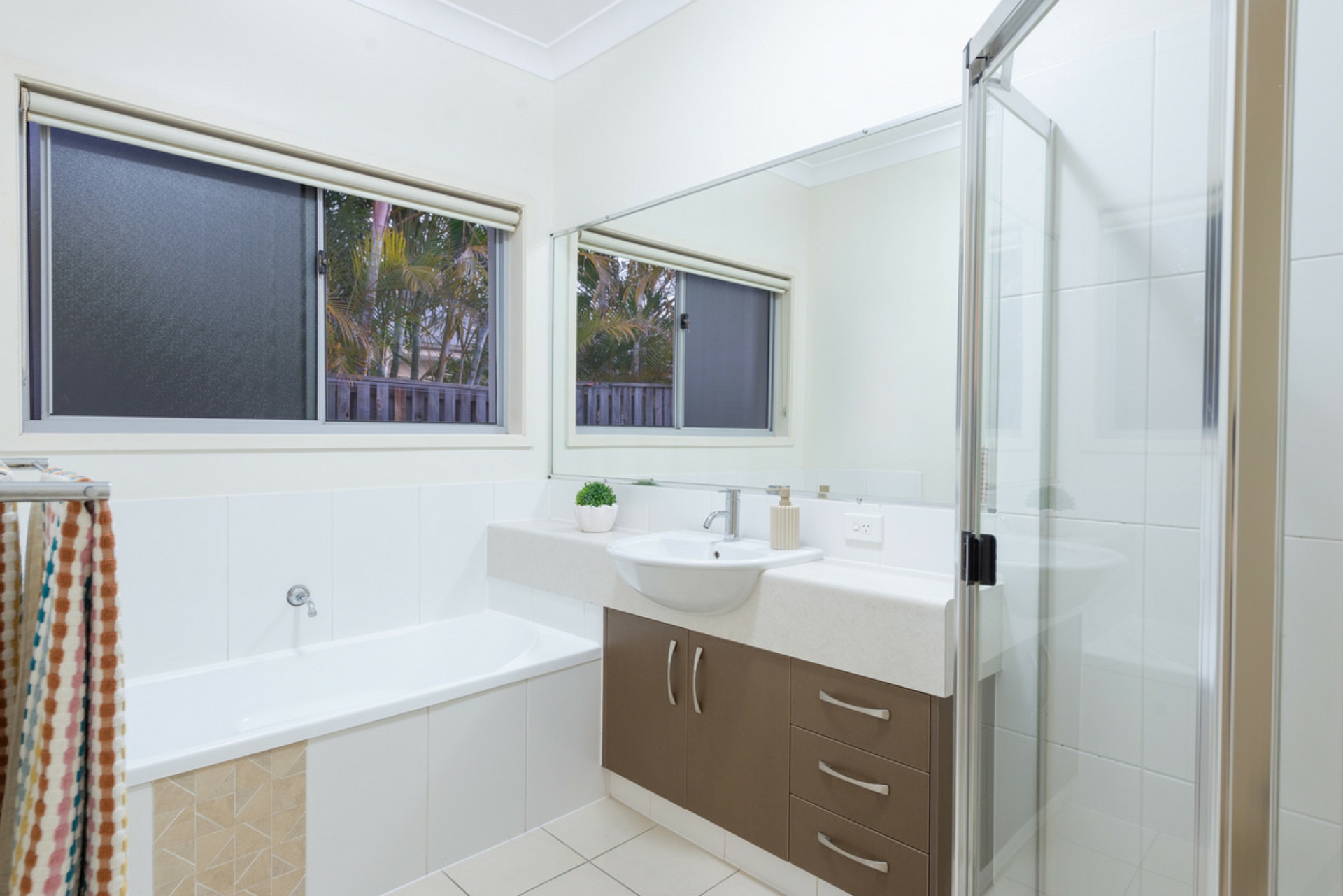 22 Emmaville Crescent, ORMEAU