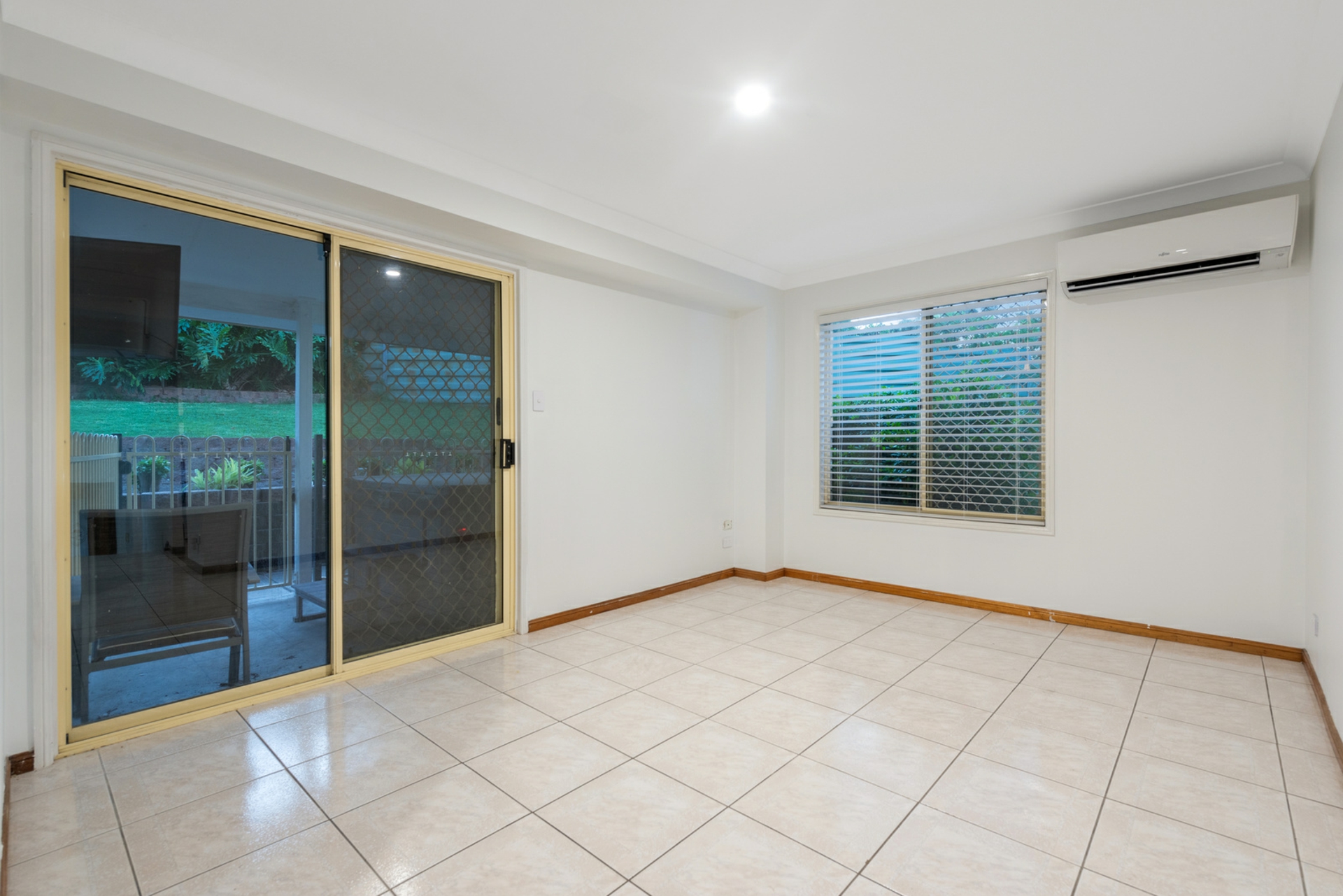 9 Hillside Crescent Edens Landing QLD House for Sale LJ Hooker