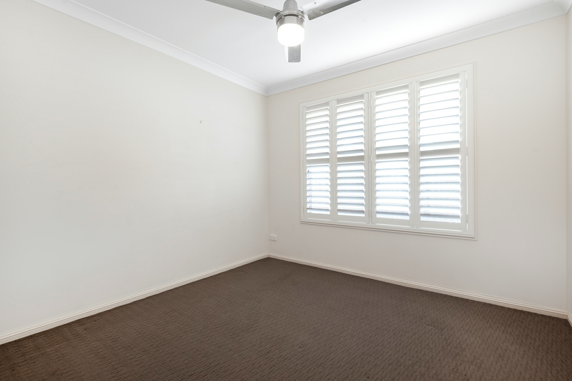 16 Santana Road, COOMERA