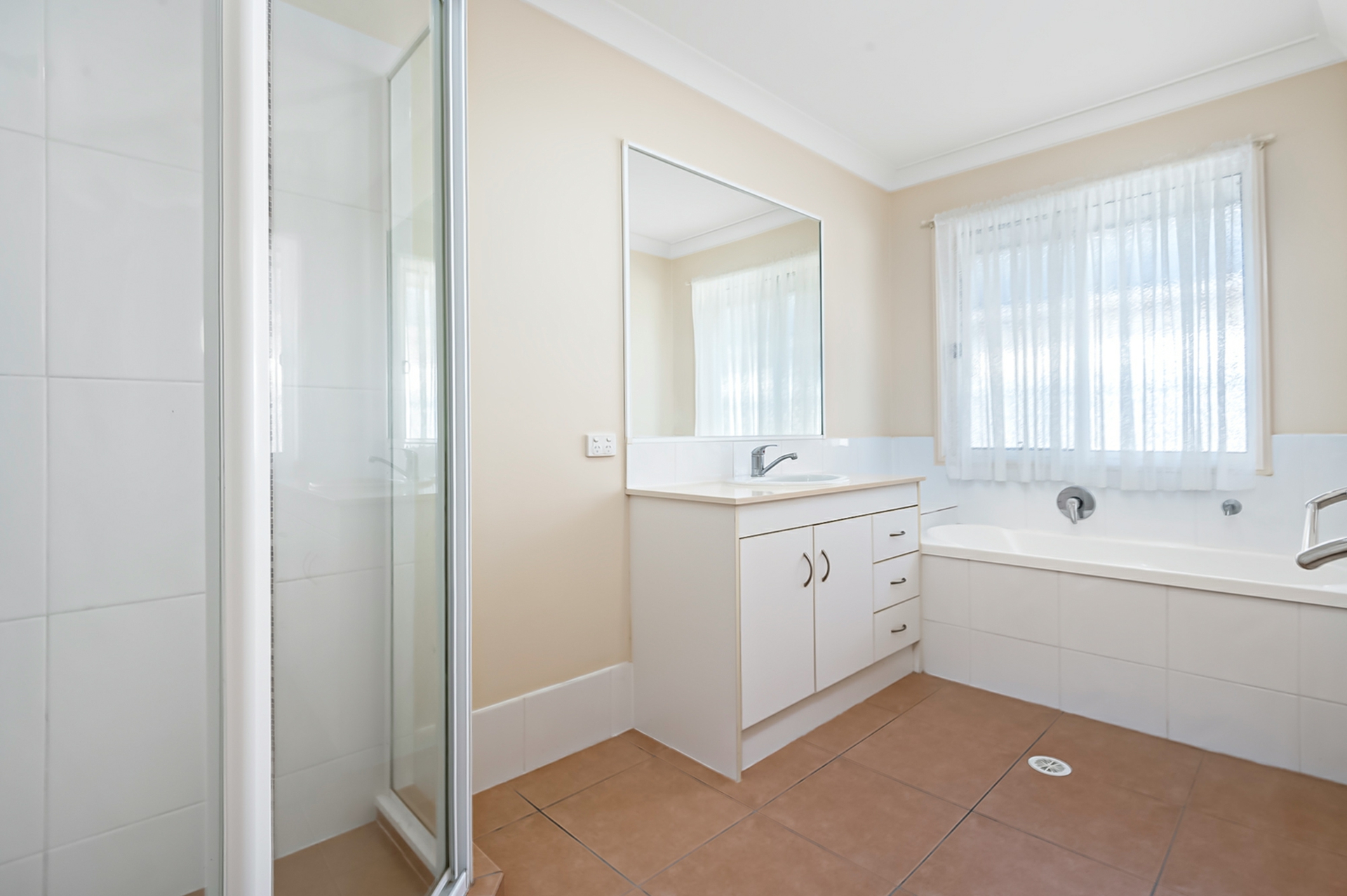 16 Santana Road, COOMERA