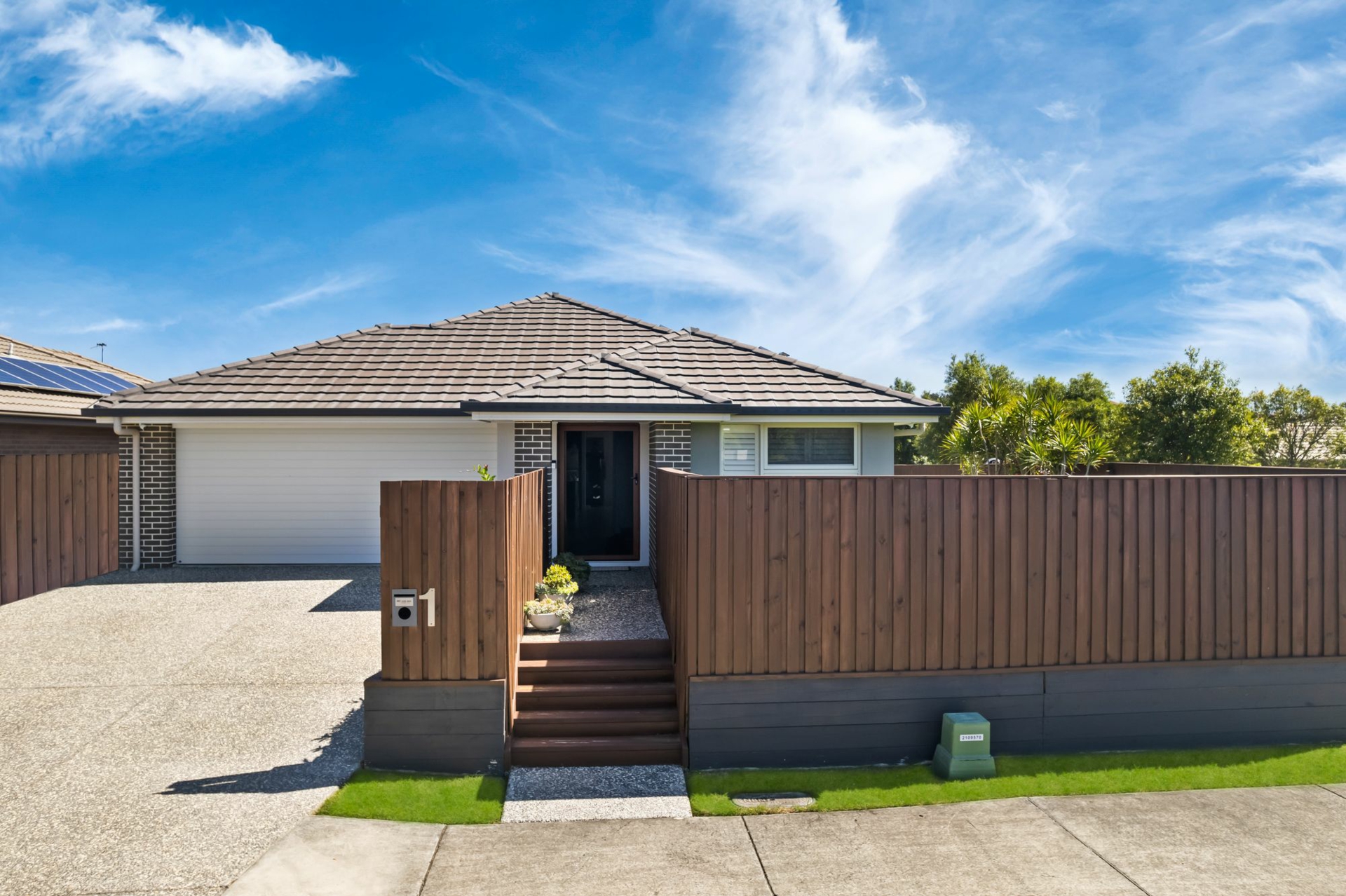 1 Beaufort Crescent, ORMEAU HILLS