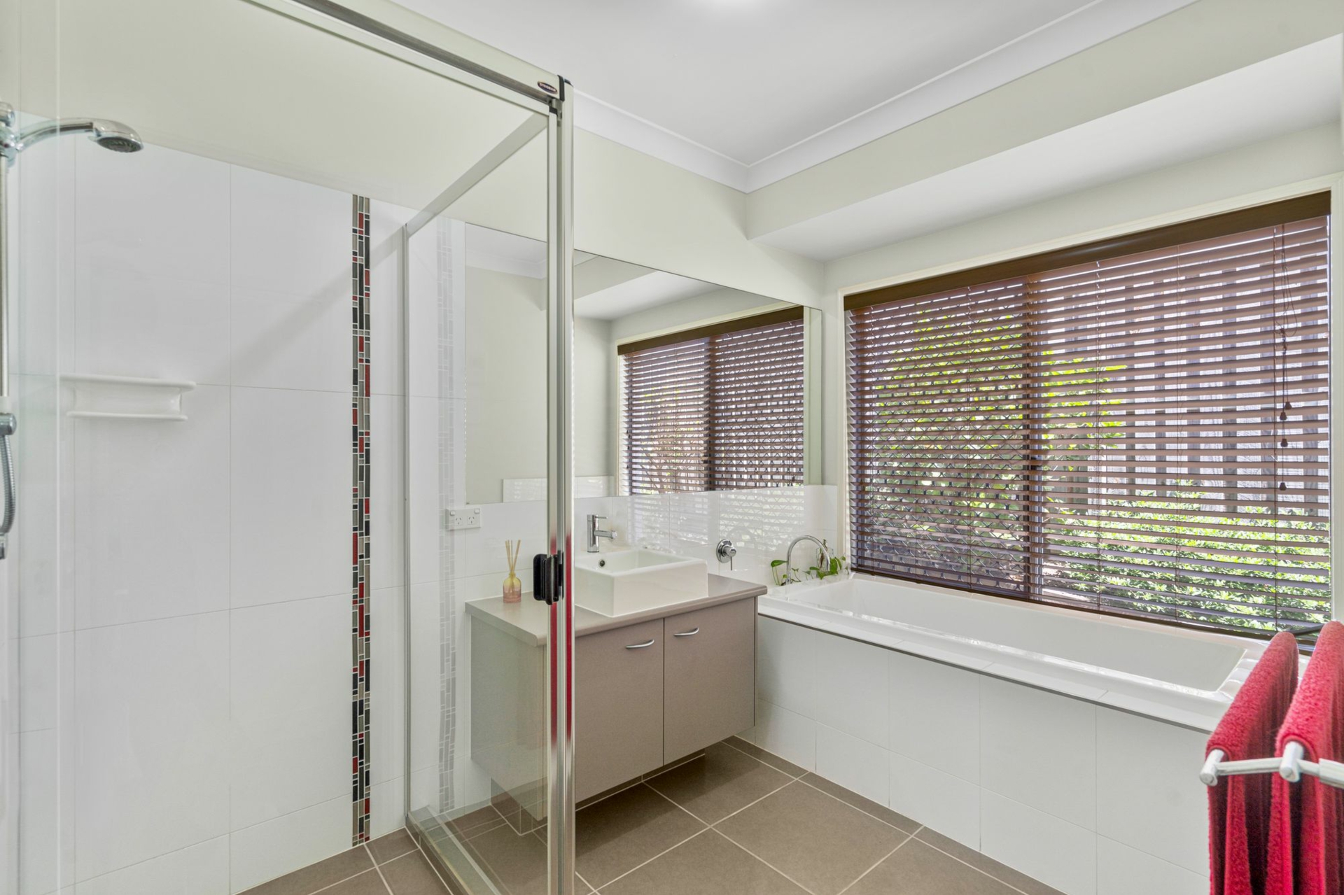 32 Penneshaw Crescent, ORMEAU