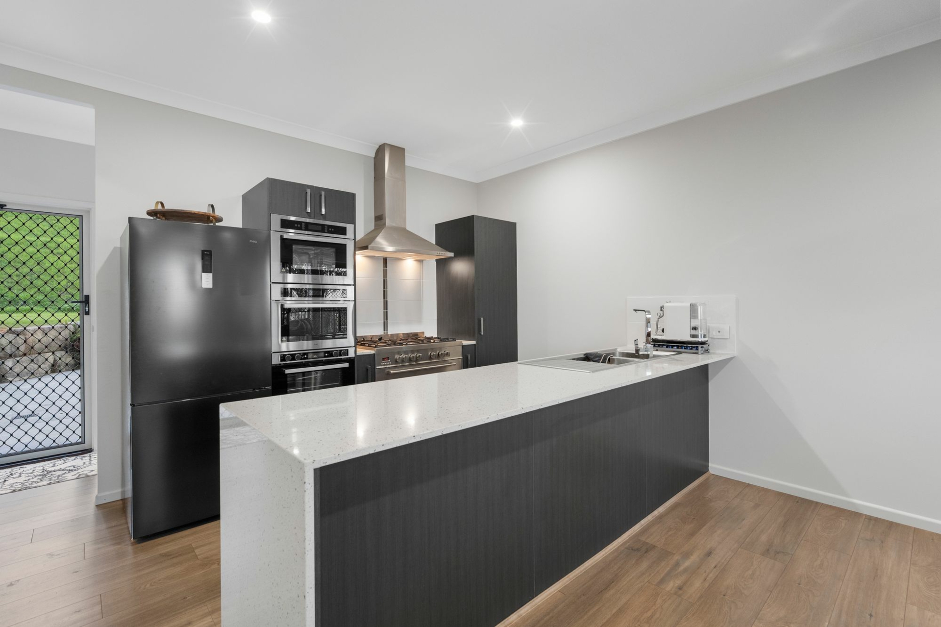 69 Montego Hills Drive, KINGSHOLME
