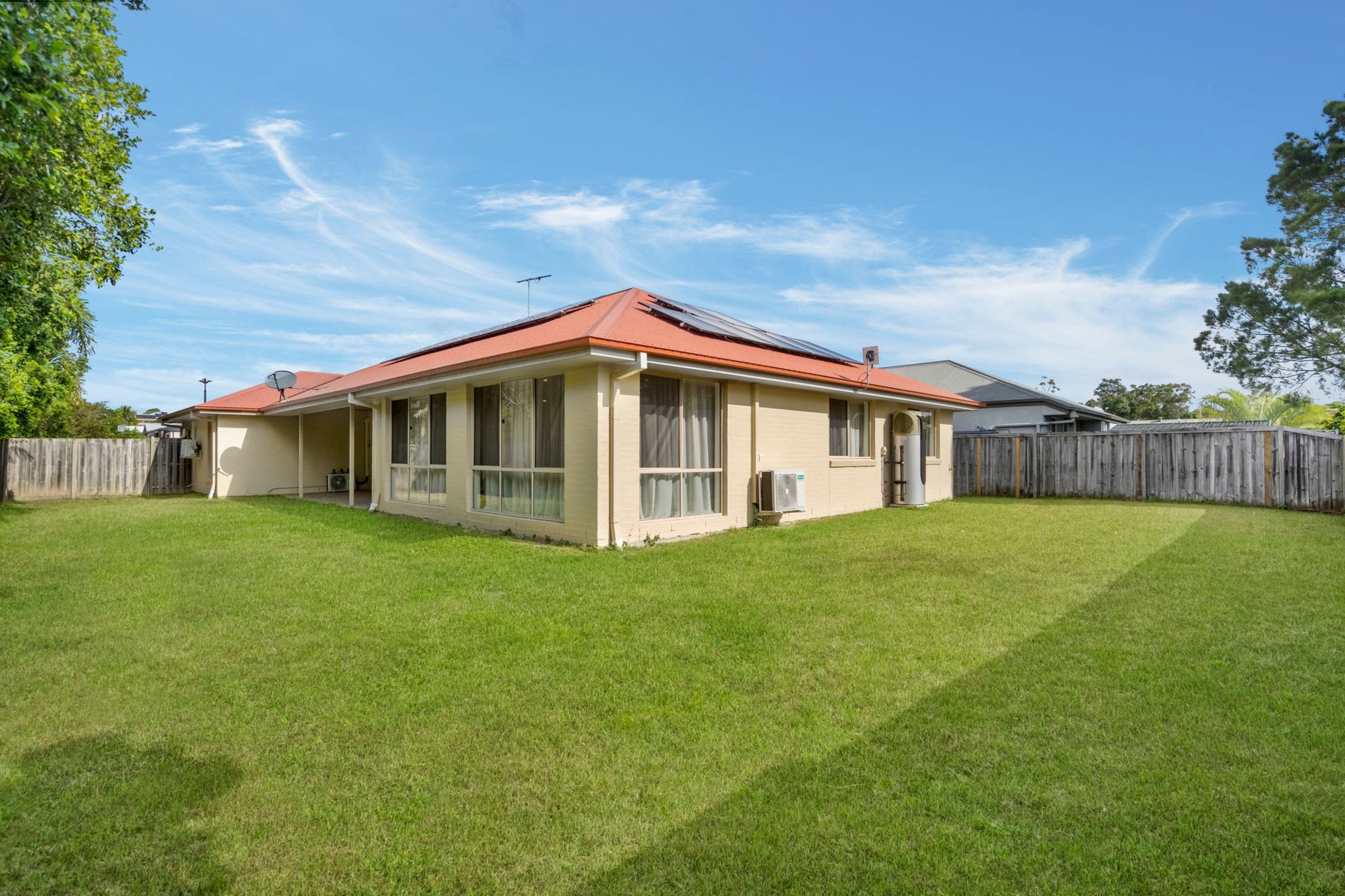 10 Arcot Street, ORMEAU