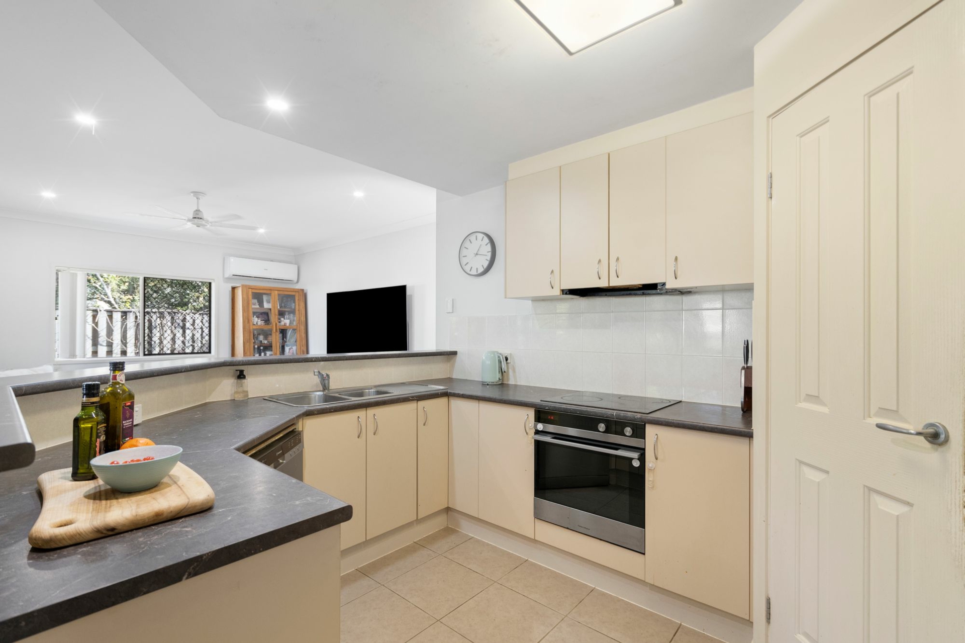 10 Yantara Close, ORMEAU