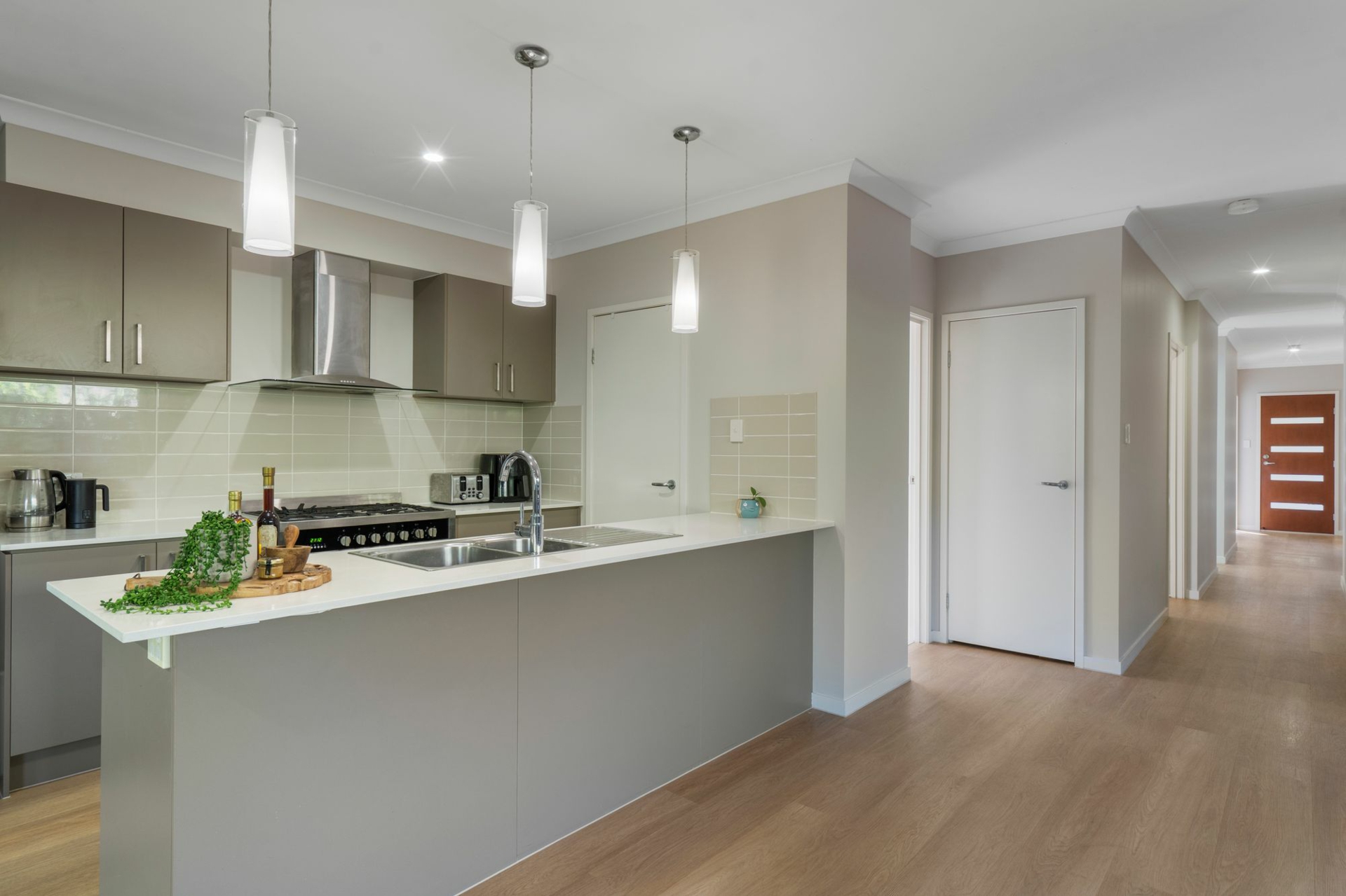 30 River Run Circuit, ORMEAU HILLS