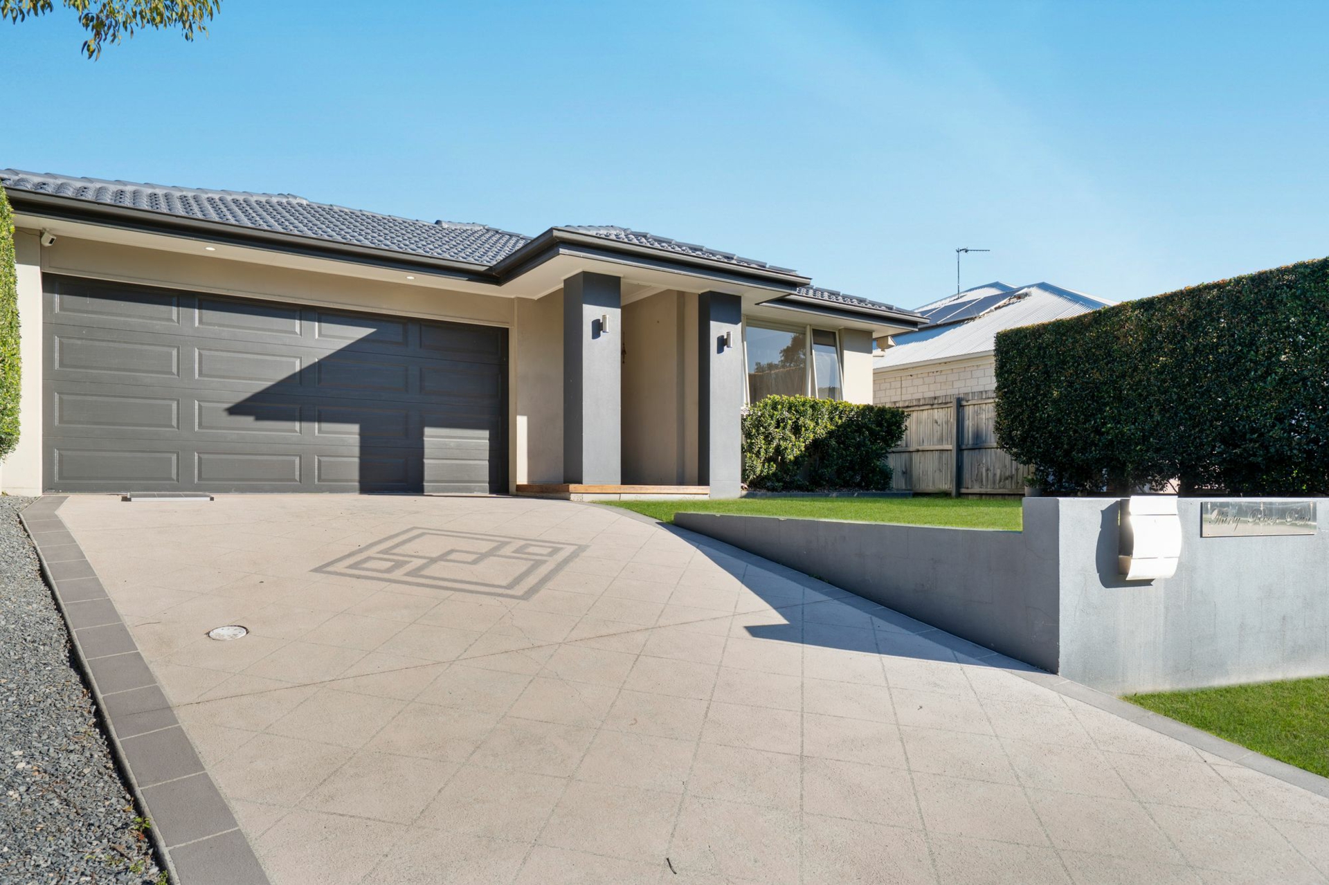 30 River Run Circuit, ORMEAU HILLS