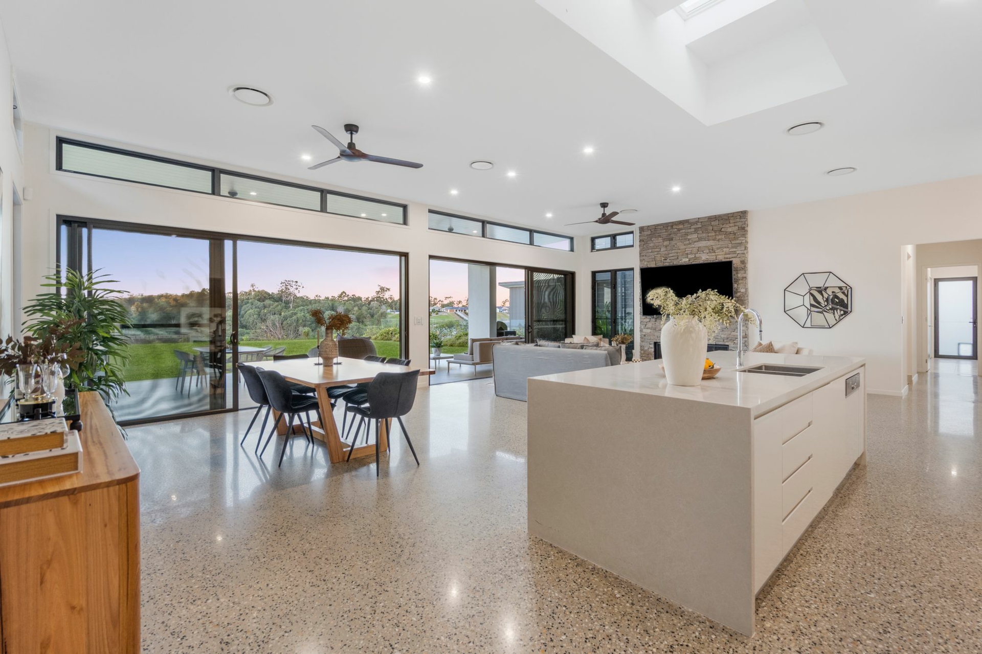 42 Montego Hills Drive, KINGSHOLME