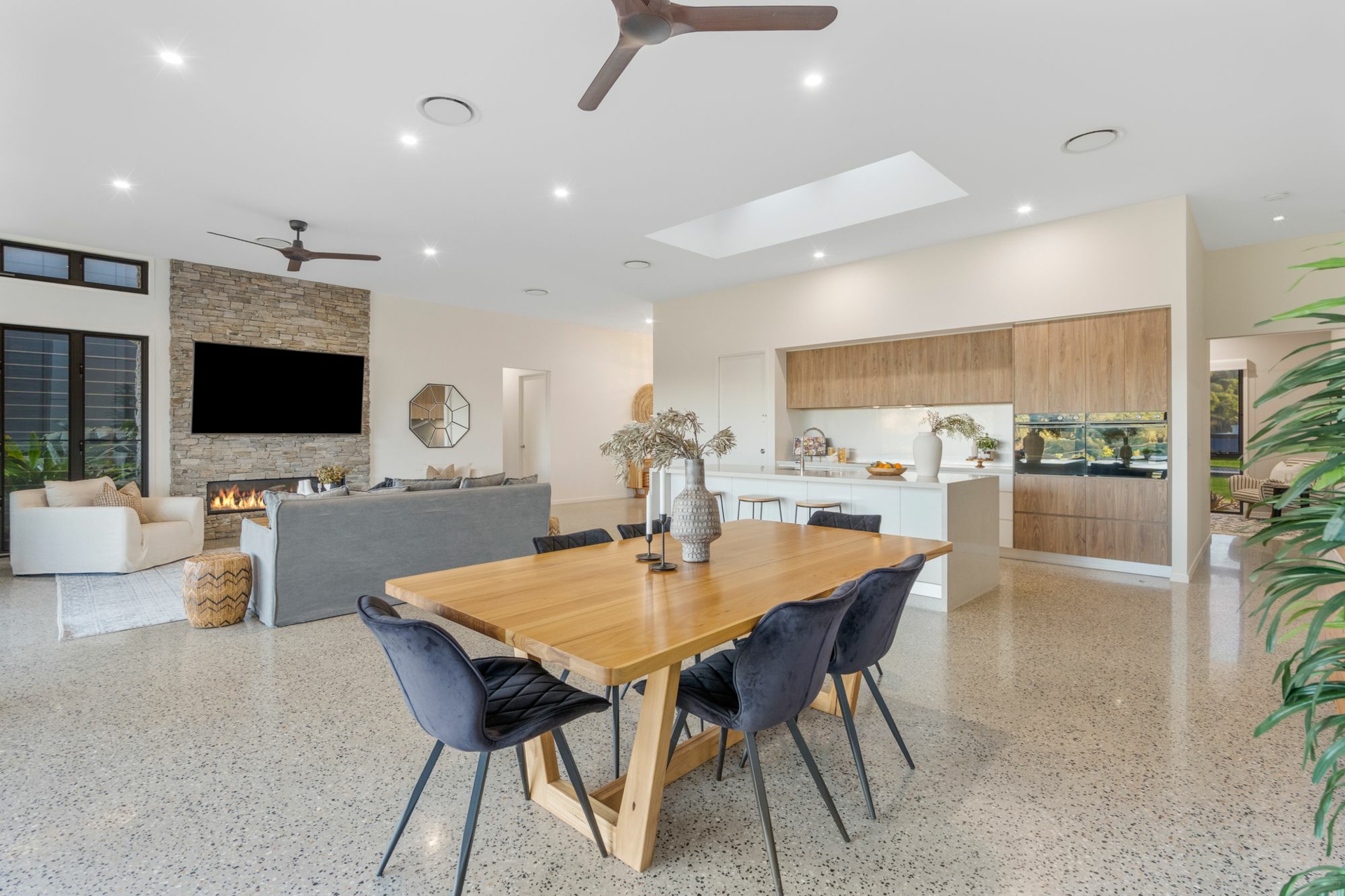 42 Montego Hills Drive, KINGSHOLME